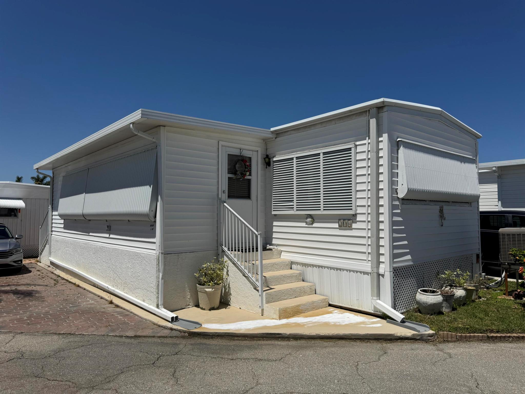 Homes for sale in Briny Breezes, FL | 204 Palm Dr #I, Briny Breezes, FL 33435 | MLS# R11079122