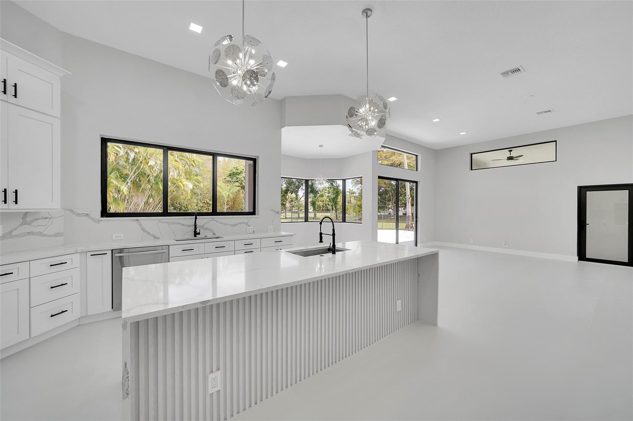 7685 Nw 47th Dr Coral Springs FL 33067 | F10496804