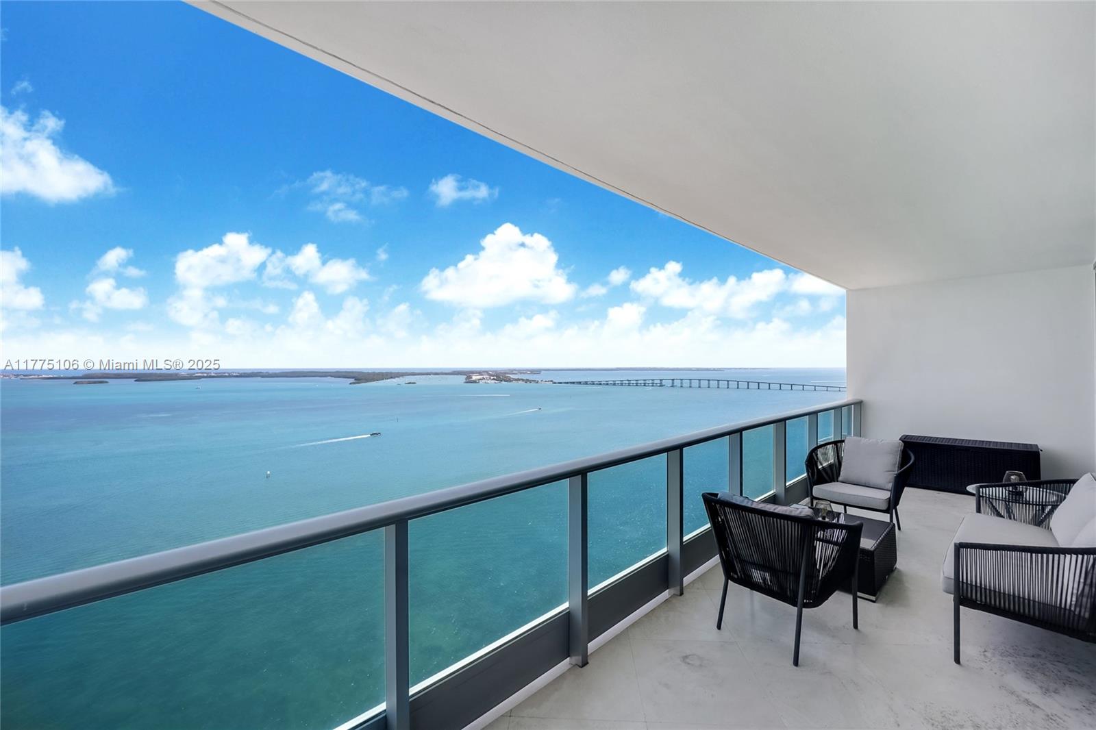 Condo for Sale in Miami, FL