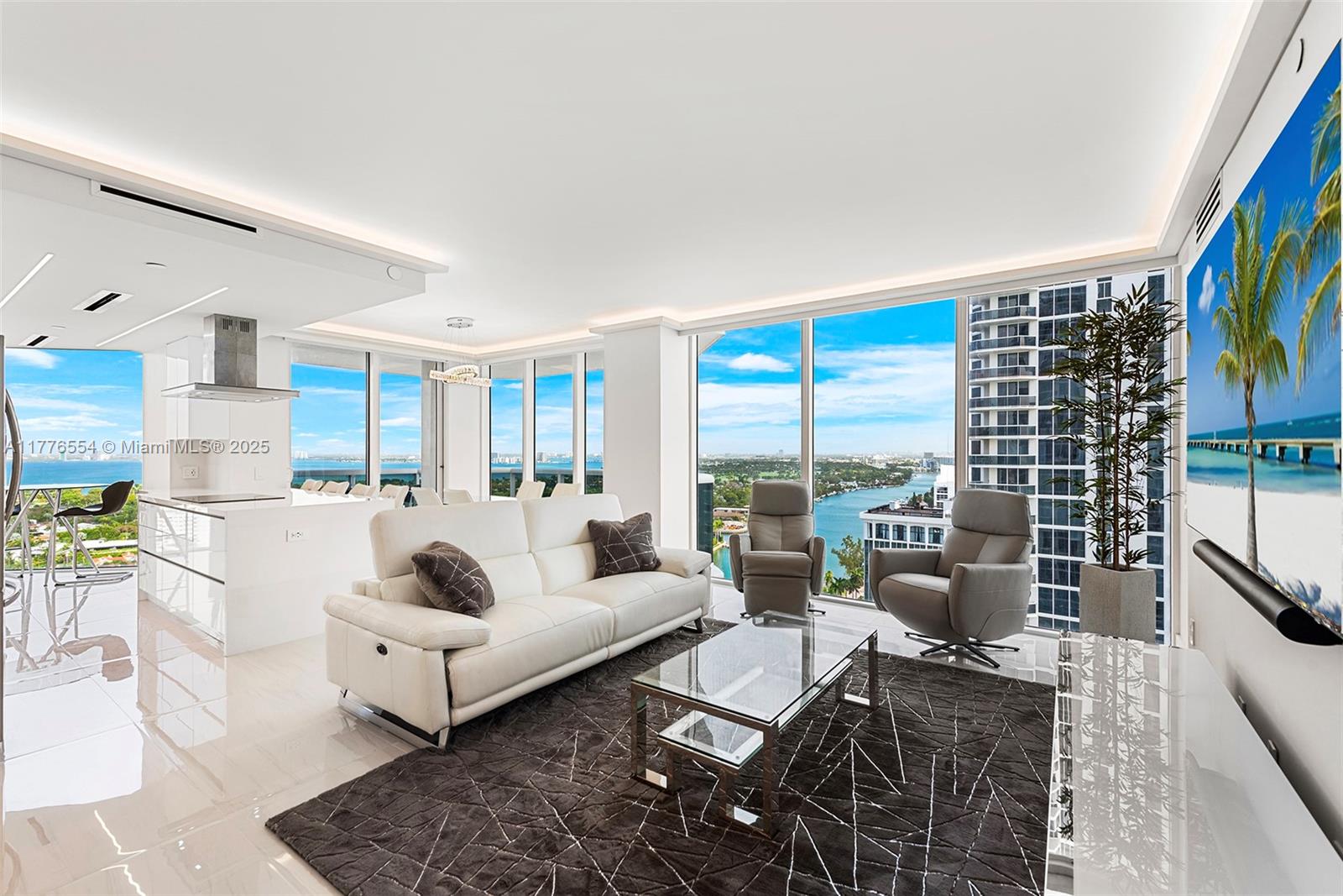 Condo for Sale in Miami Beach, FL