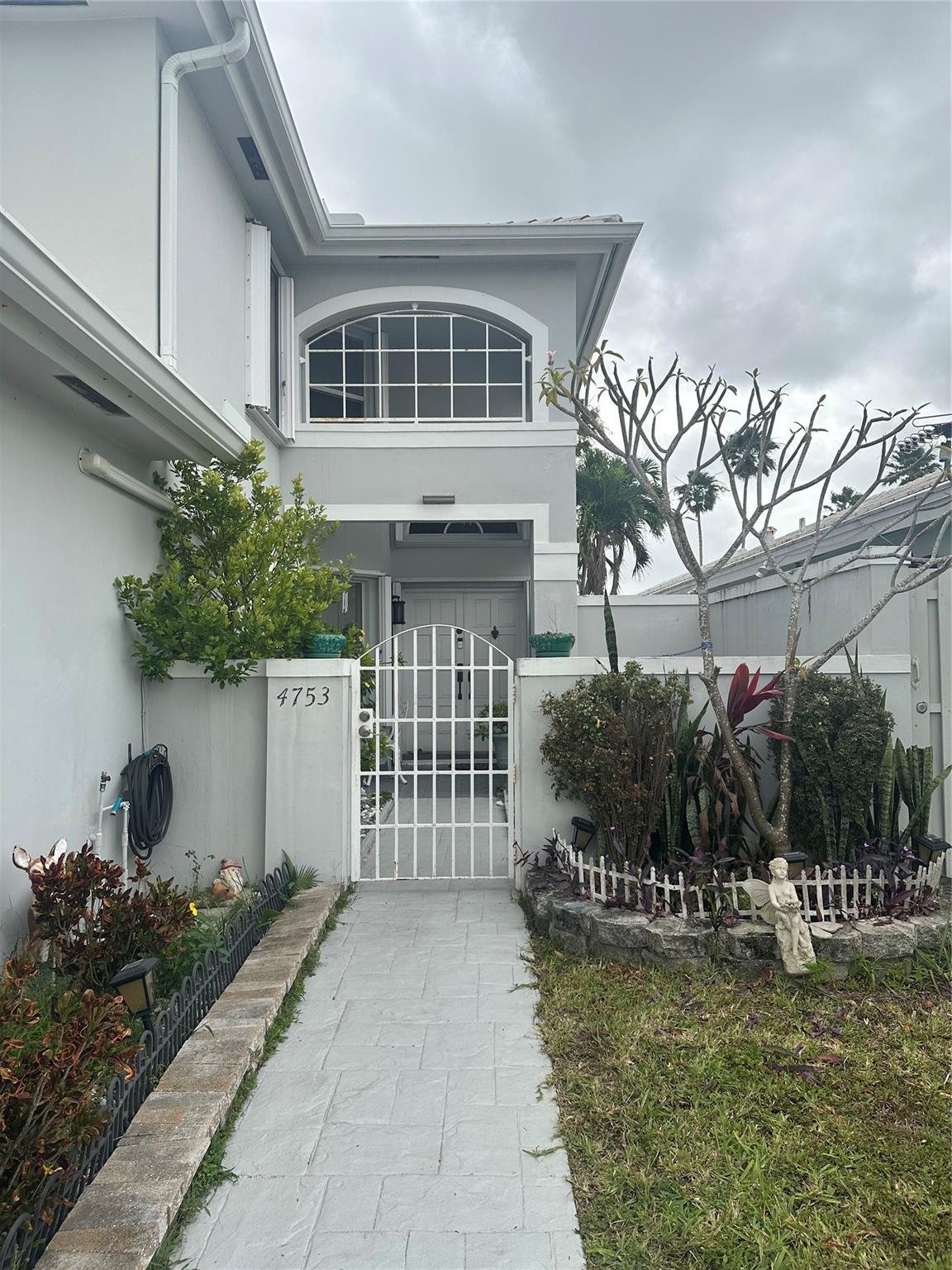 Homes for sale in Miami, FL | 4753 Sw 154Th Ct, Miami, FL 33185 | MLS# F10496791