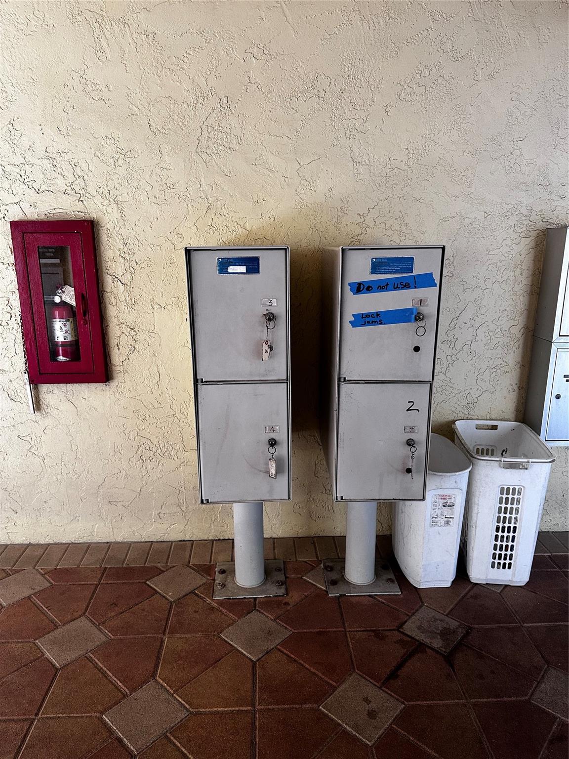 Homes for sale in Lauderdale Lakes, FL | 2831 Somerset Dr #118, Lauderdale Lakes, FL 33311 | MLS# F10496671