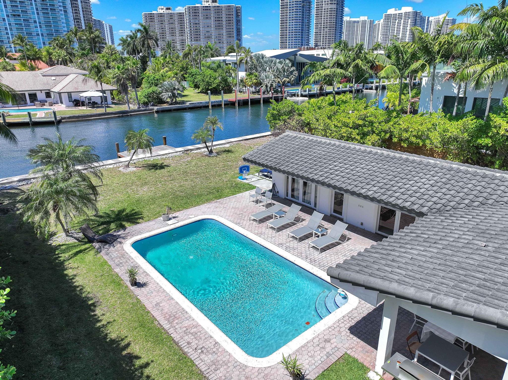 Homes for sale in Golden Beach, FL | 354 Golden Beach Dr, Golden Beach, FL 33160 | MLS# F10495846