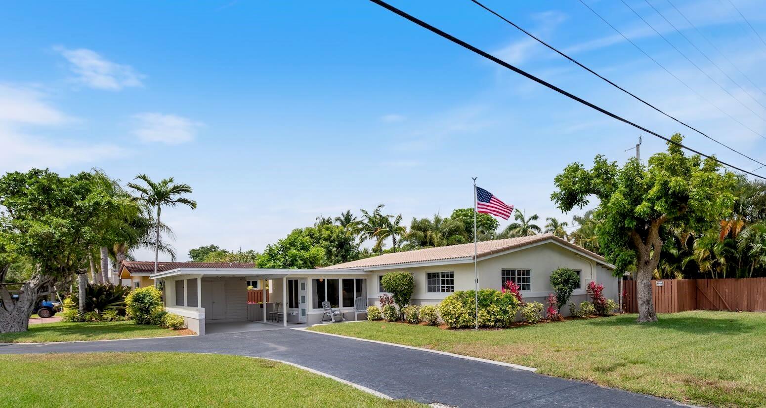 Homes for sale in Fort Lauderdale, FL | 2113 Ne 29th Ct, Fort Lauderdale, FL 33306 | MLS# F10496934