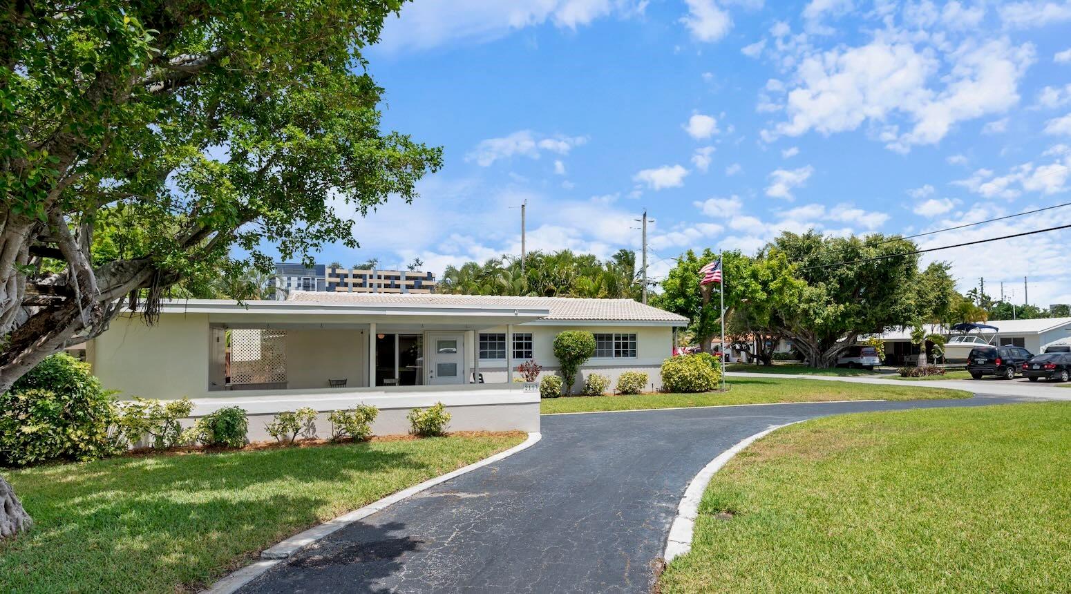 Homes for sale in Fort Lauderdale, FL | 2113 Ne 29th Ct, Fort Lauderdale, FL 33306 | MLS# F10496934