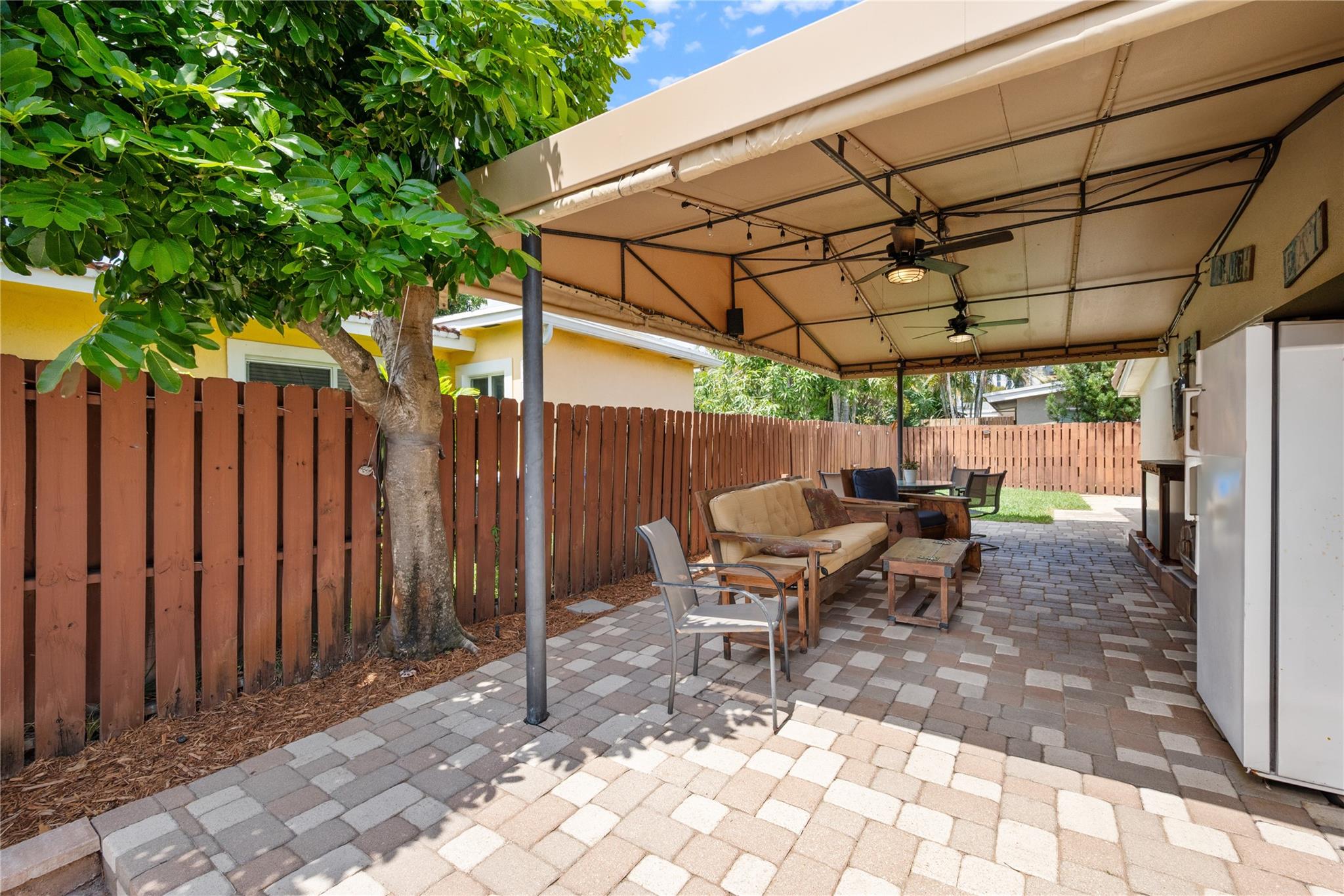 Homes for sale in Fort Lauderdale, FL | 2113 Ne 29th Ct, Fort Lauderdale, FL 33306 | MLS# F10496934