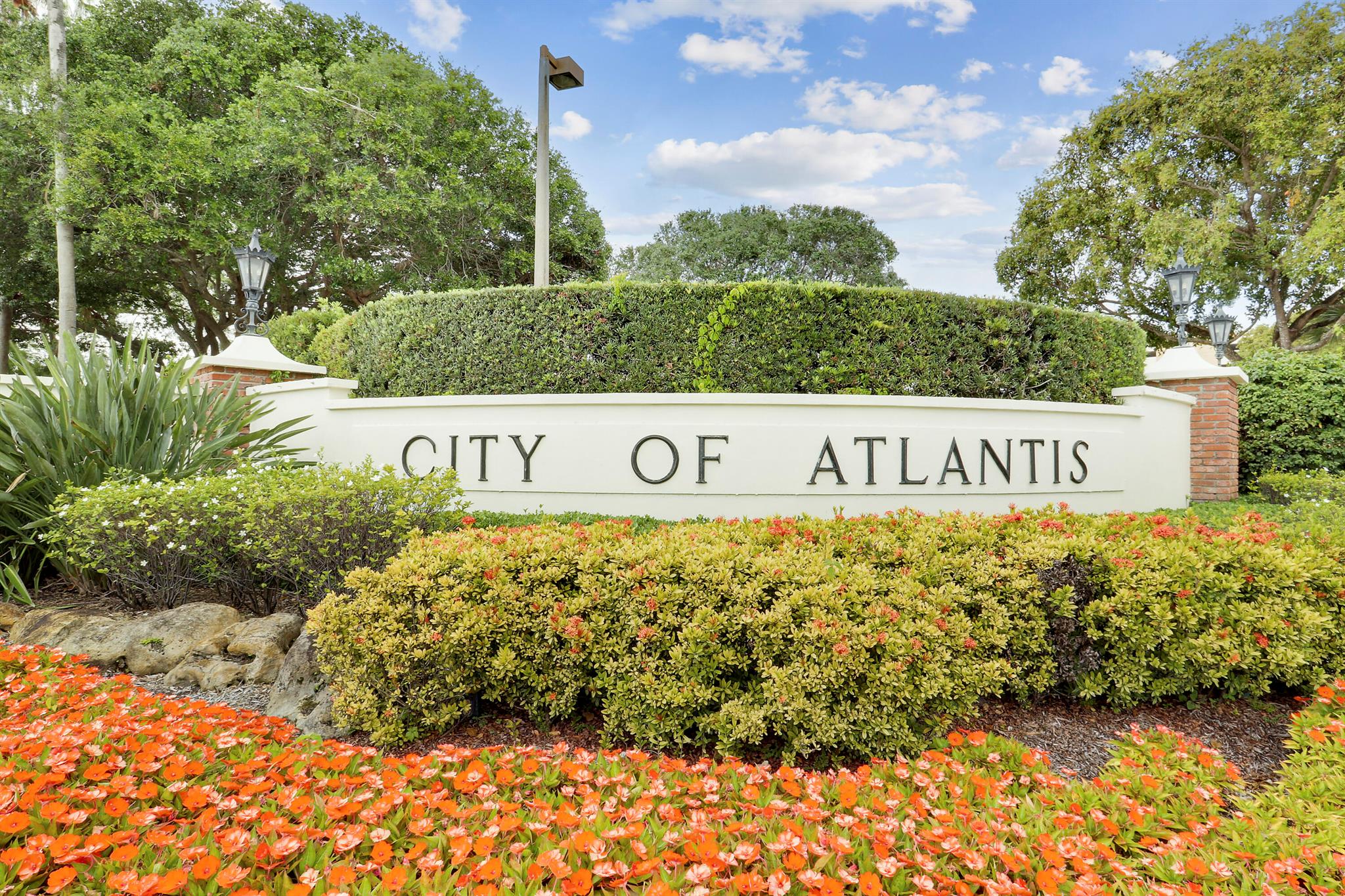 Homes for sale in Atlantis, FL | 343 Yorktowne Circle, Atlantis, FL 33462 | MLS# R11079407