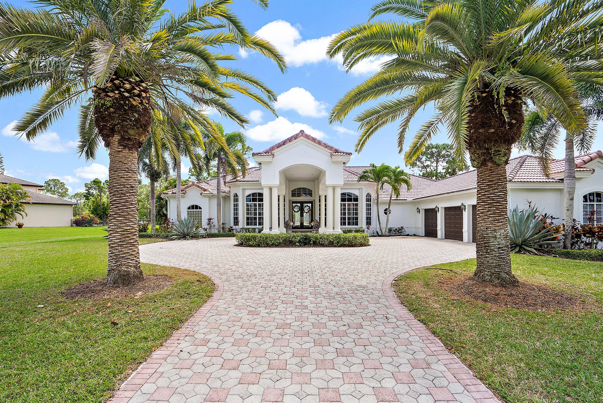 Homes for sale in Palm Beach Gardens, FL | 8180 Woodsmuir Dr, Palm Beach Gardens, FL 33412 | MLS# R11079430