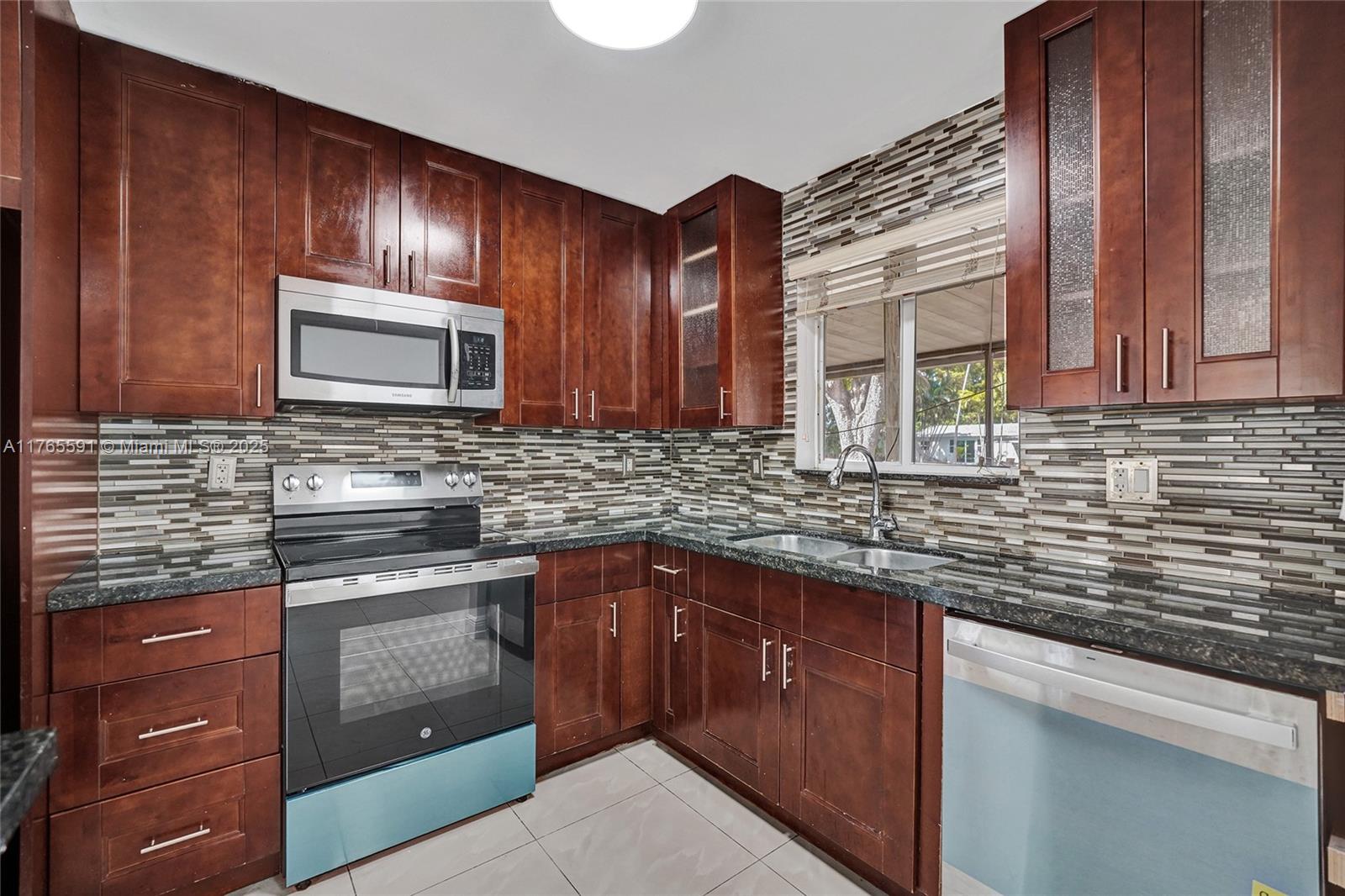 House for Sale in Hollywood, FL