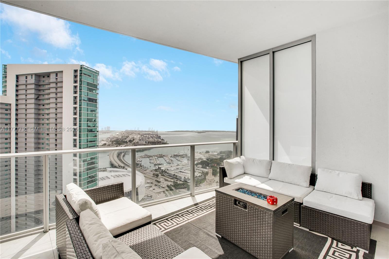 Condo for Sale in Miami, FL