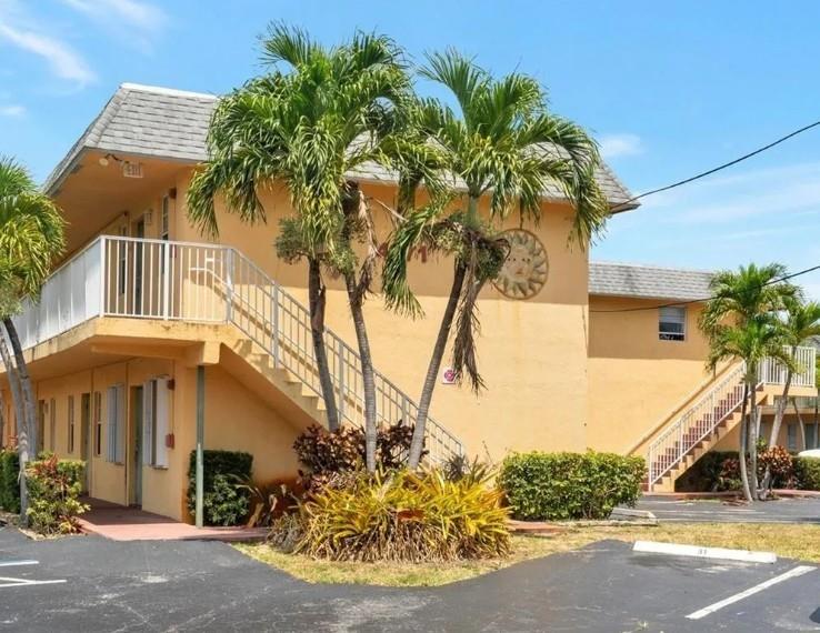 Homes for sale in Oakland Park, FL | 4071 N Dixie Hwy #19, Oakland Park, FL 33334 | MLS# F10493700