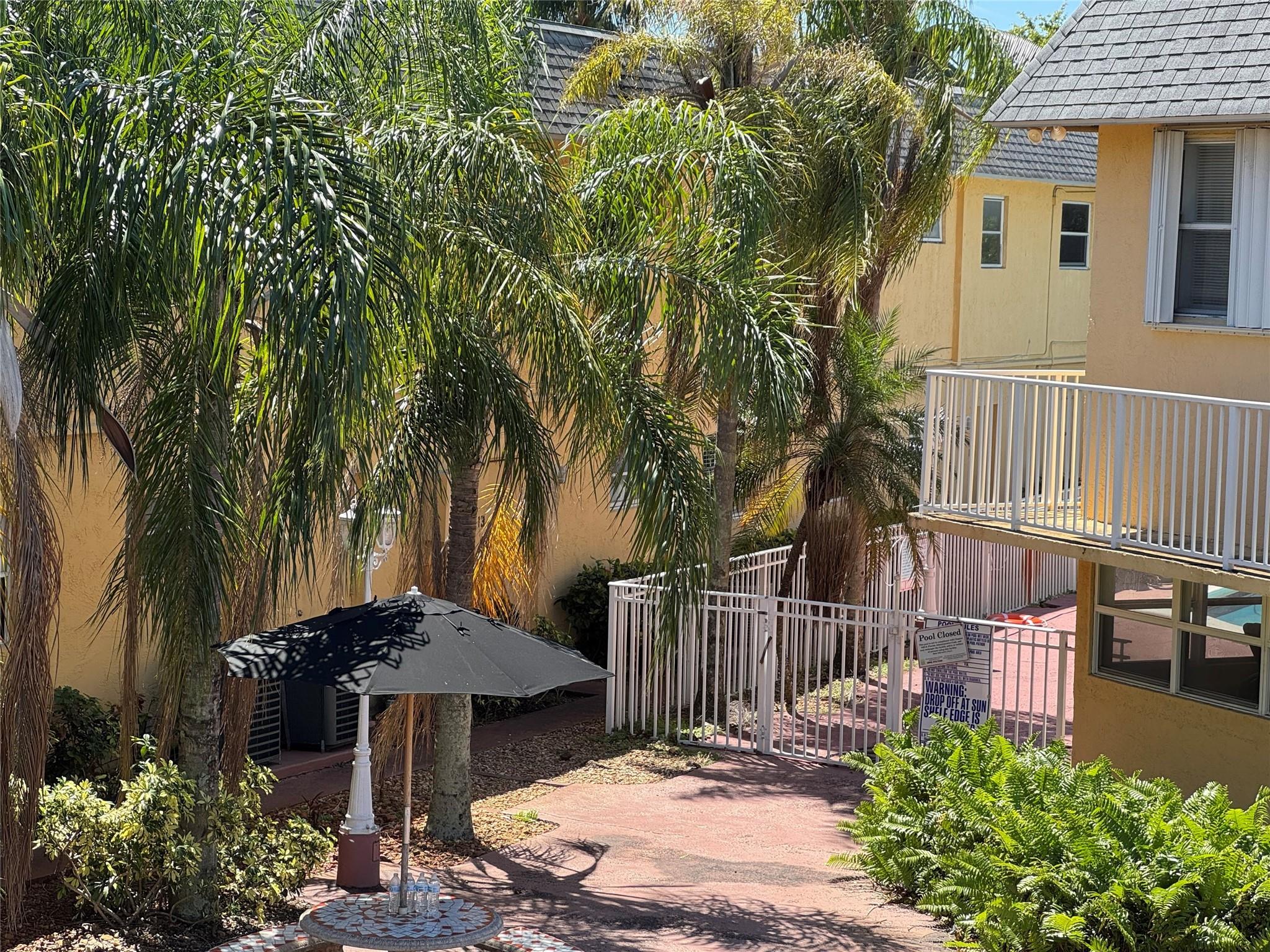 Homes for sale in Oakland Park, FL | 4071 N Dixie Hwy #19, Oakland Park, FL 33334 | MLS# F10493700