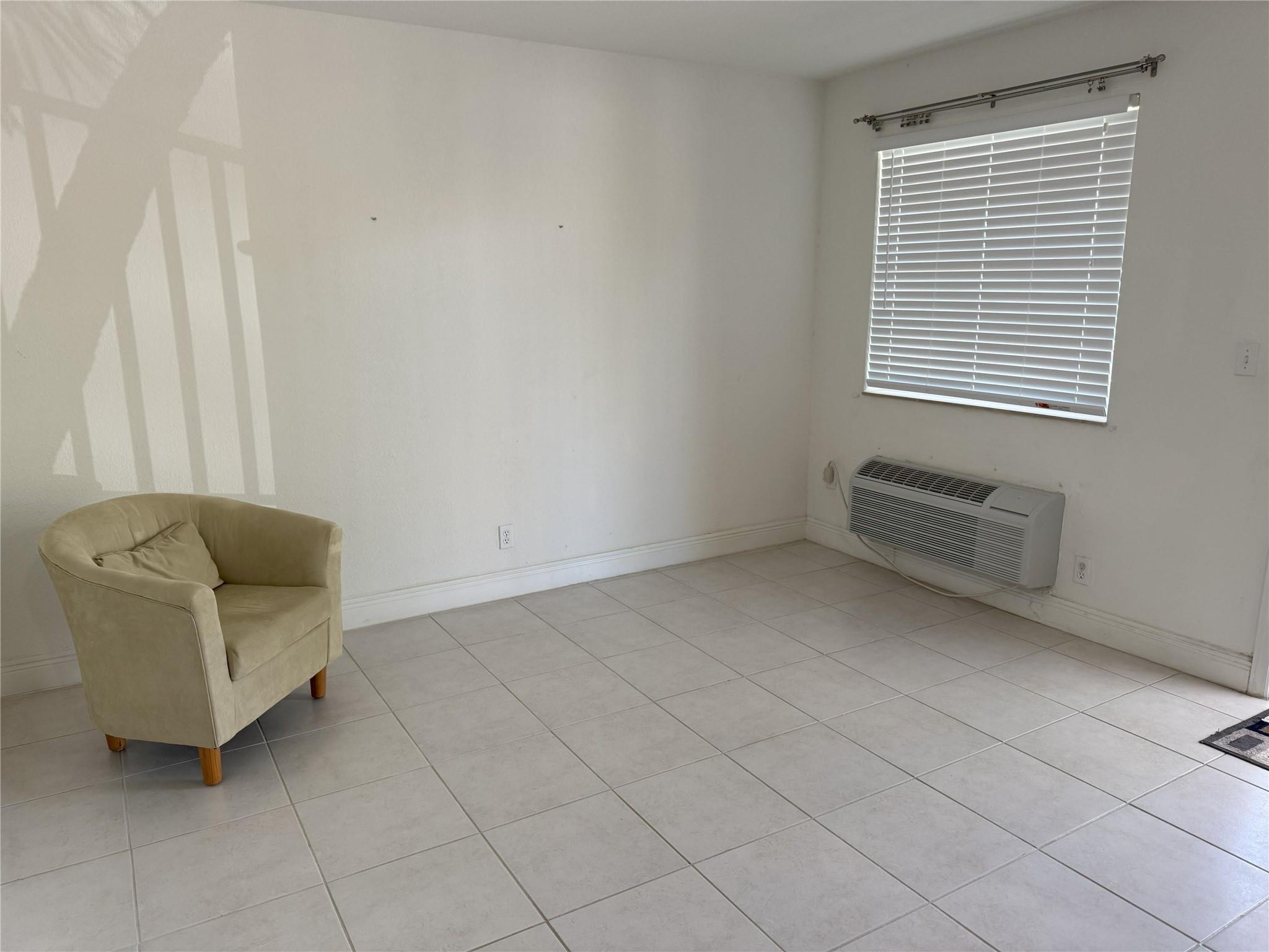 Homes for sale in Oakland Park, FL | 4071 N Dixie Hwy #19, Oakland Park, FL 33334 | MLS# F10493700