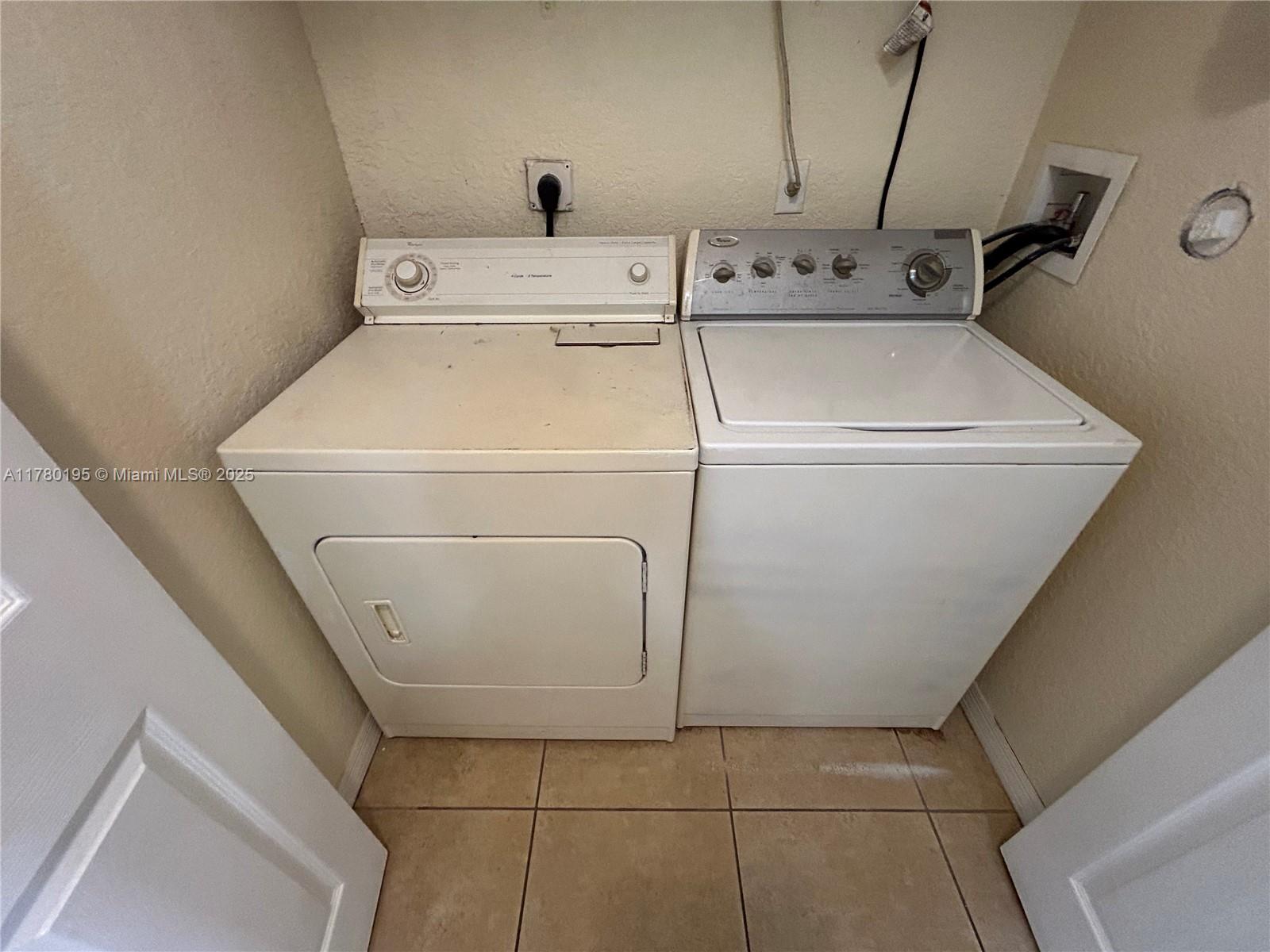 Modern kitchen with designer features at 2279 Anchor Ct - Condo in Dania Beach