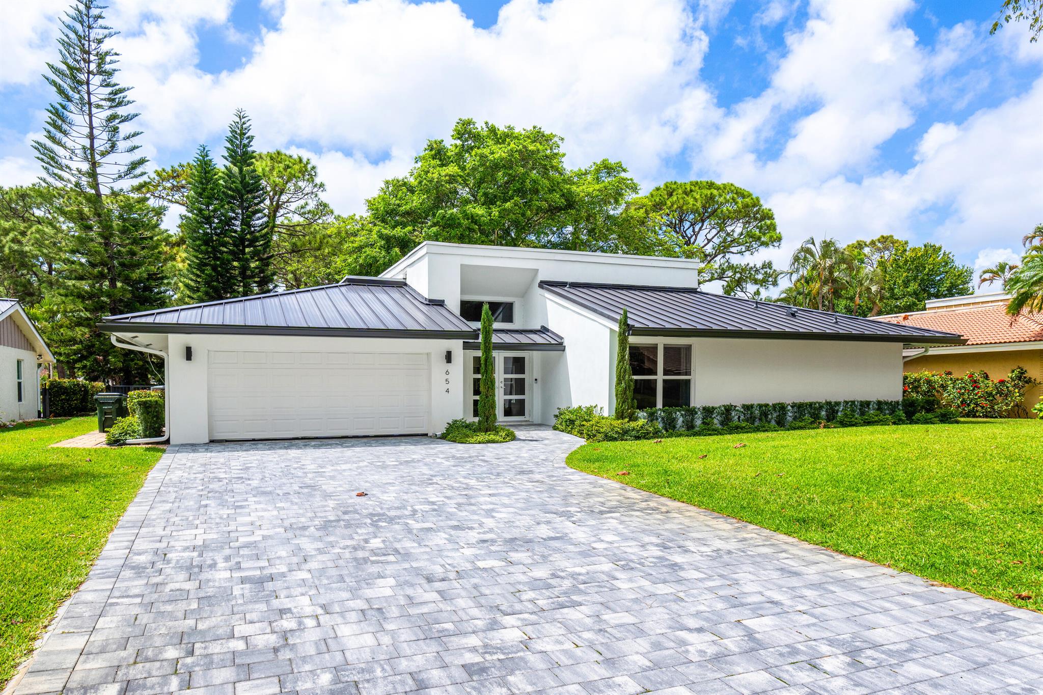 654 Lakewoode Circle W Delray Beach FL 33445 | R11079671