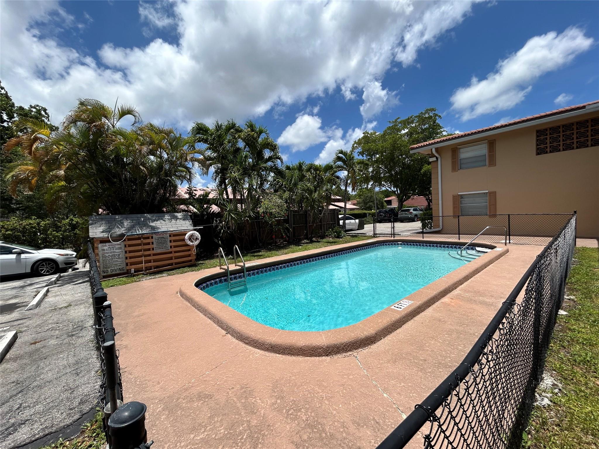 Homes for sale in Coral Springs, FL | 8704 Nw 35th St #204, Coral Springs, FL 33065 | MLS# F10497142