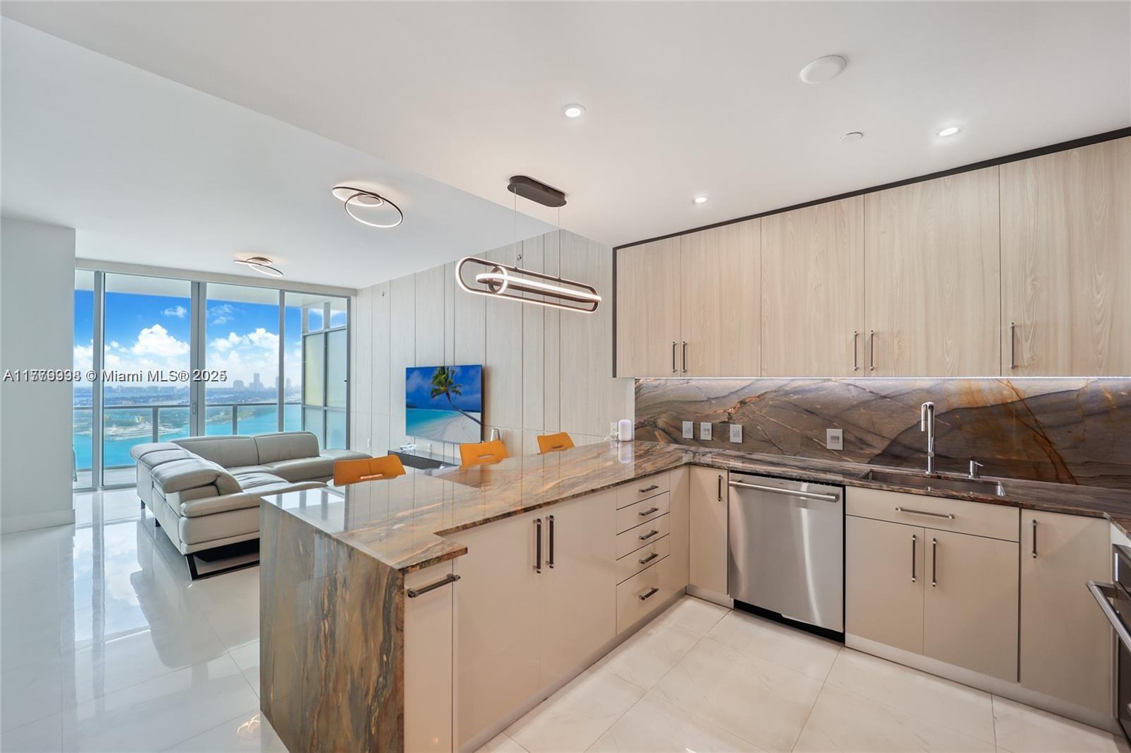 Condo for Rent in Miami, FL