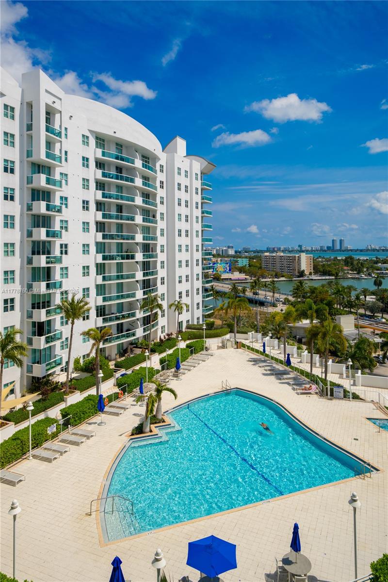 7900 Harbor Island Dr #611, North Bay Village FL 33141