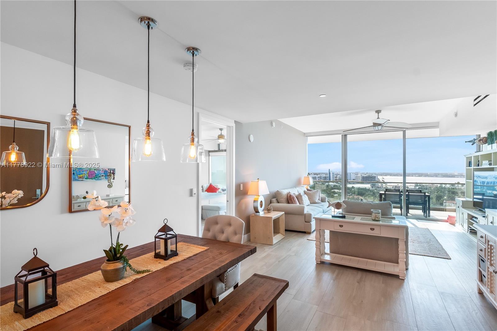 Apartamento à Venda em Bal Harbour, FL