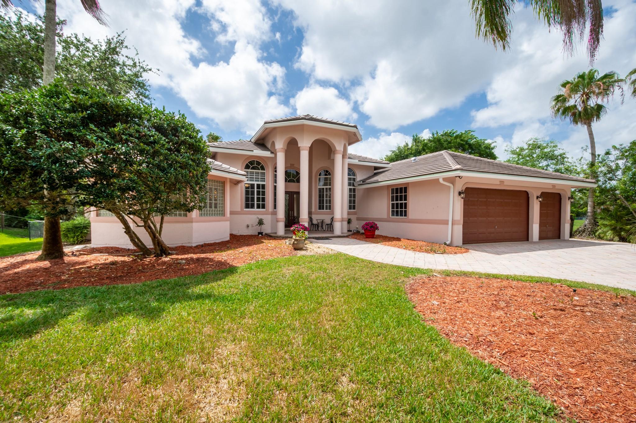 Photo of 11430 NW 18th St, Plantation, FL 33323