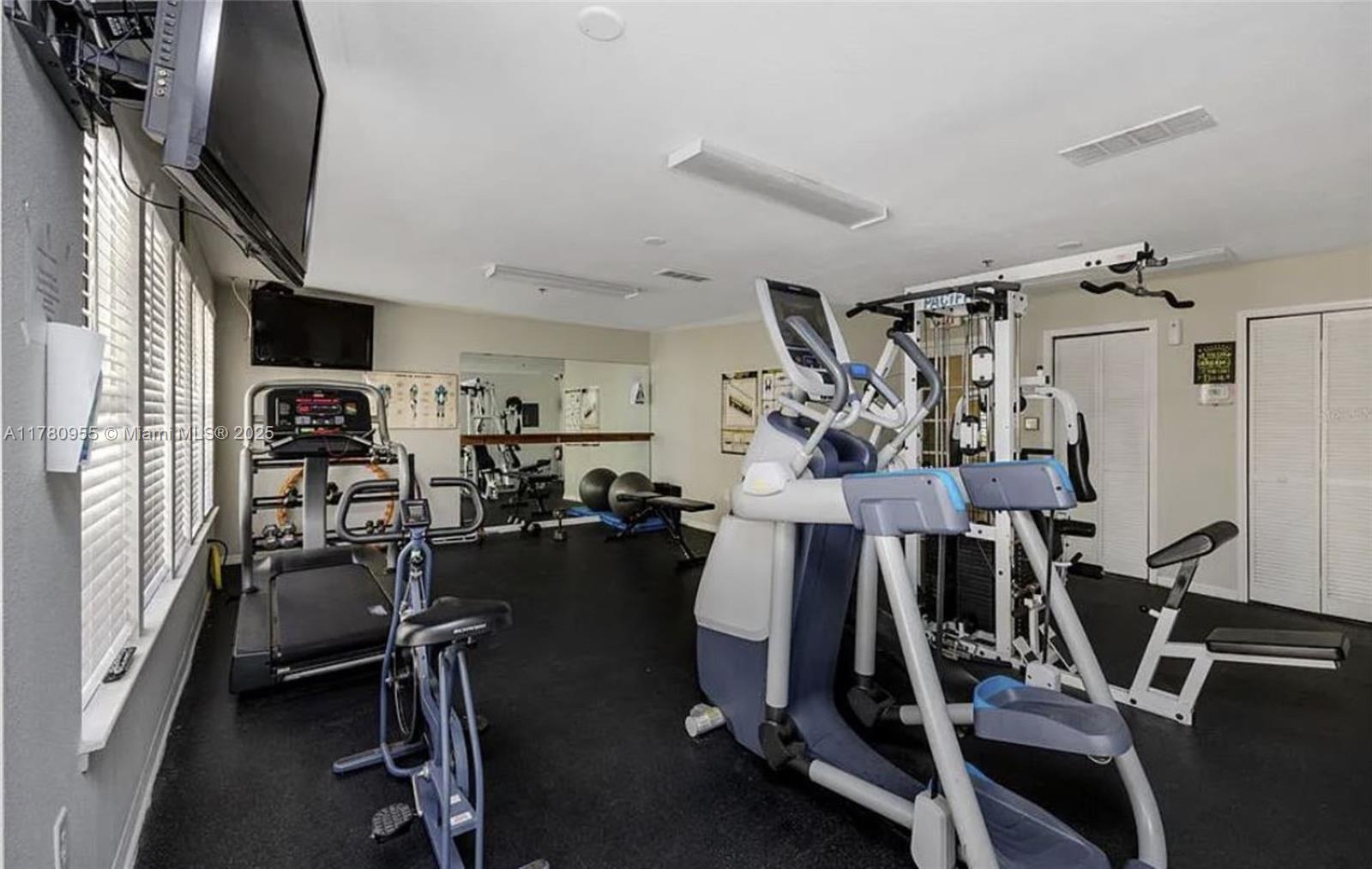 Homes for sale in Tampa, FL | 1000 W Horatio Street #114, Tampa, FL 33606 | MLS# A11780955