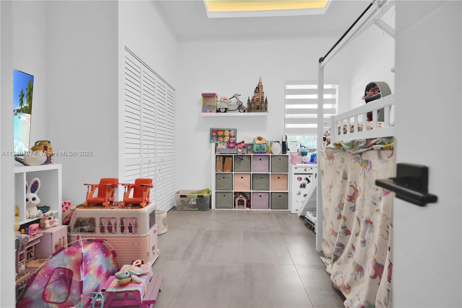 311 Poinciana Dr #801, Sunny Isles Beach FL 33160