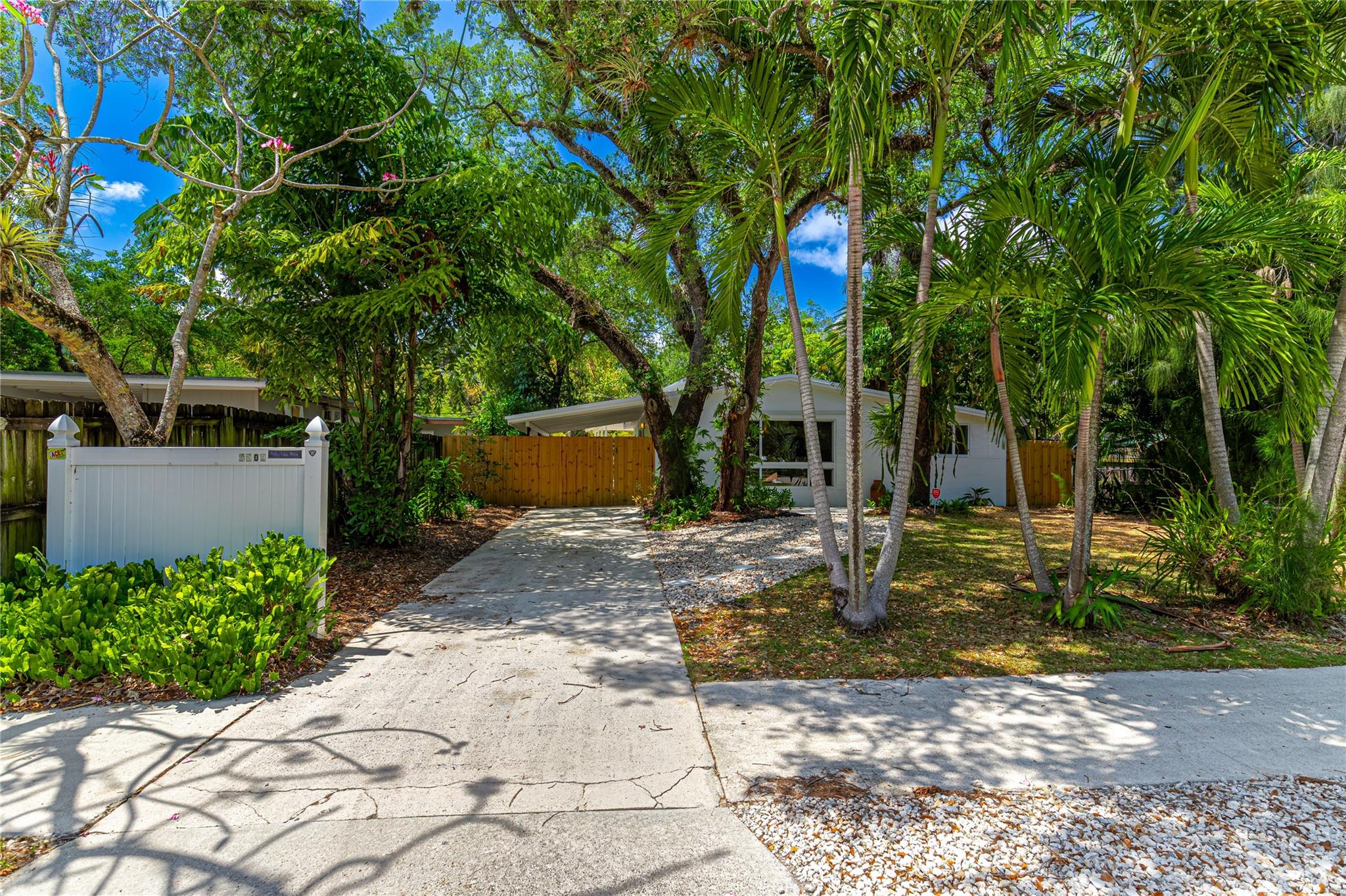 1601 Sw 20th Ave Fort Lauderdale FL 33312 | F10497216