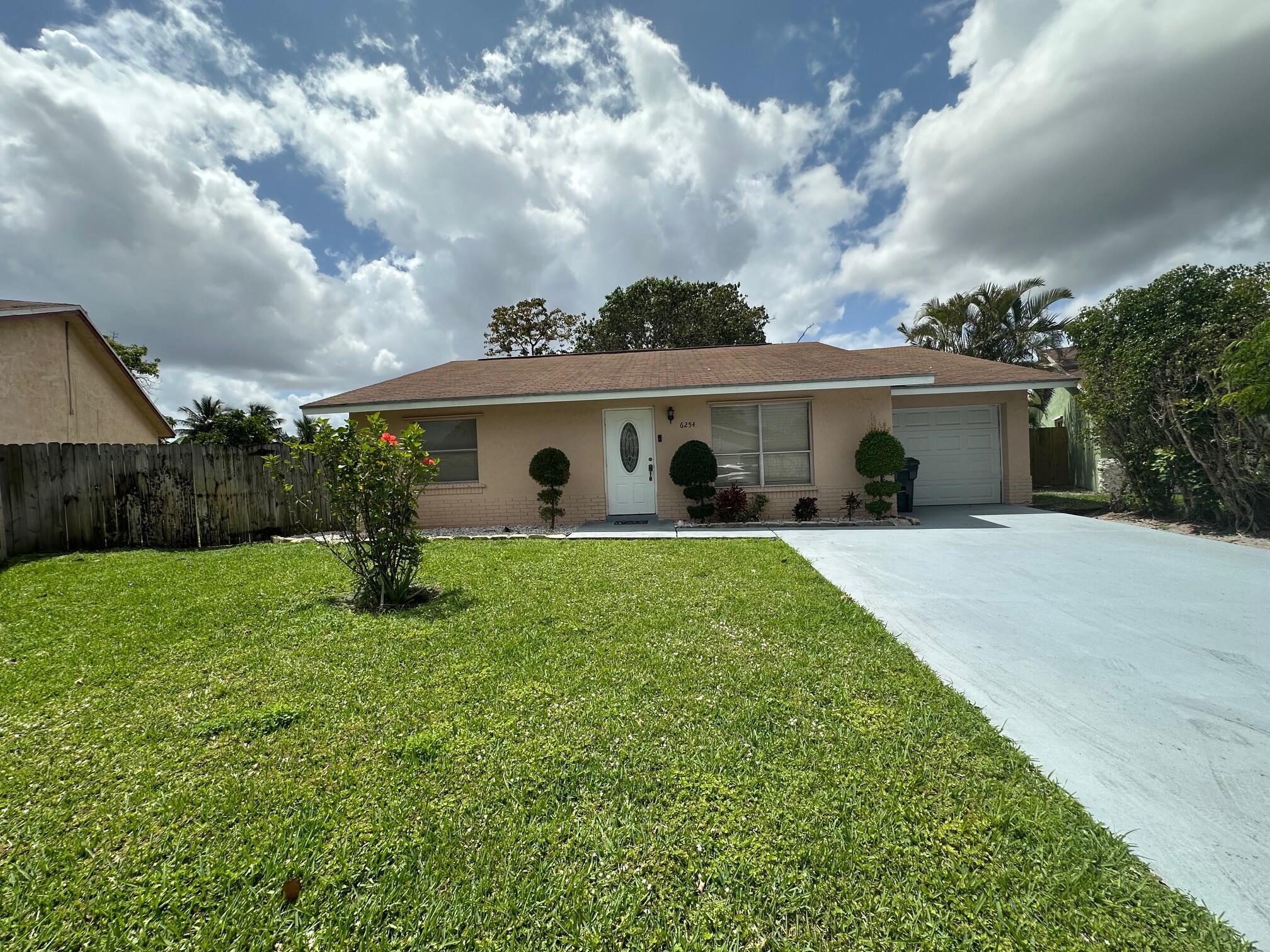 6254 Wauconda Way W Greenacres FL 33463 | R11080331