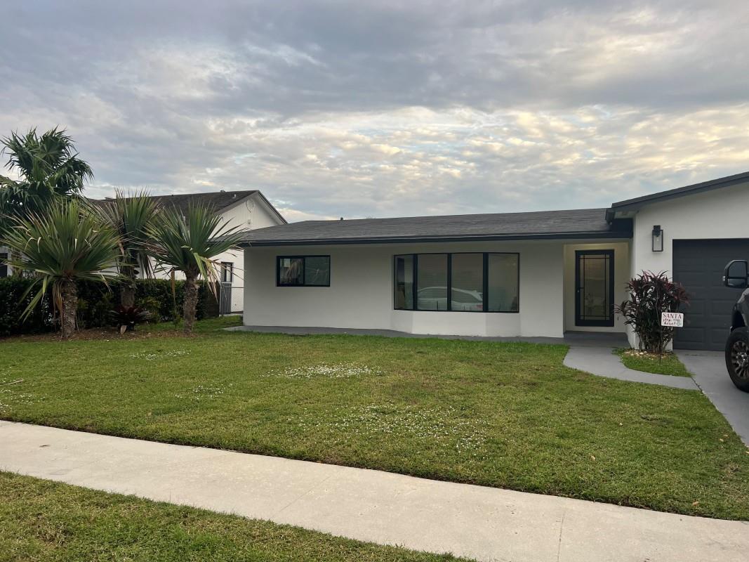 11000 Nw 15th St Pembroke Pines FL 33026 | F10497749