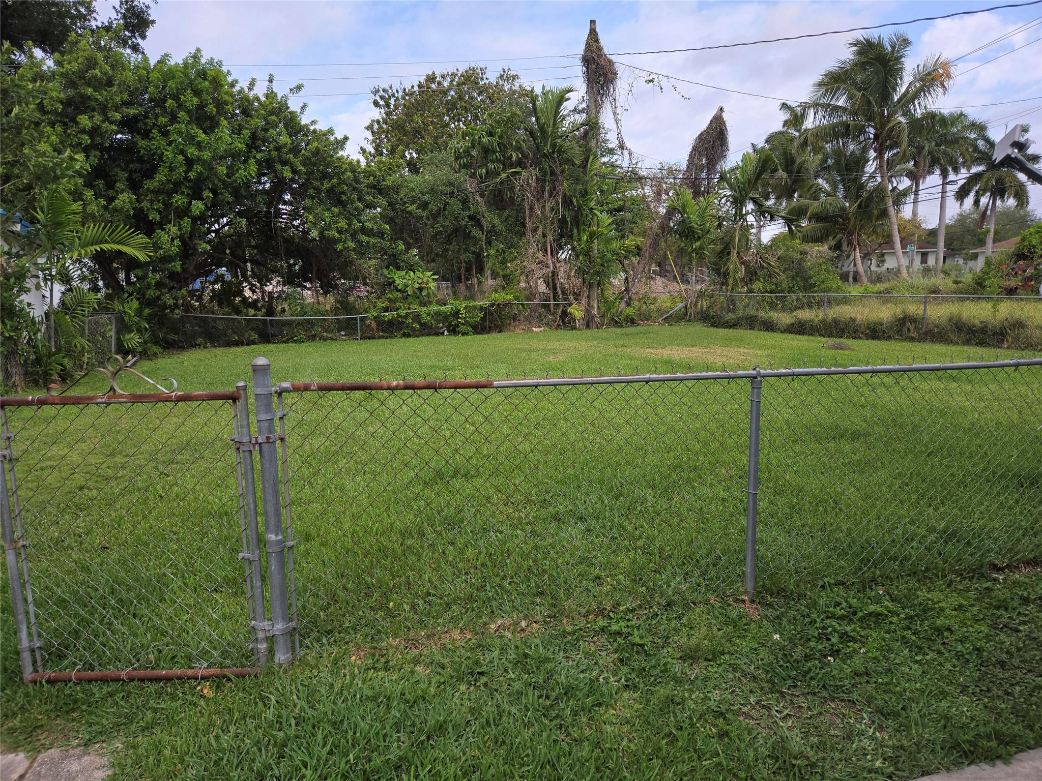 Homes for sale in Miami, FL | 8290 Nw 5 Ave, Miami, FL 33150 | MLS# F10497153