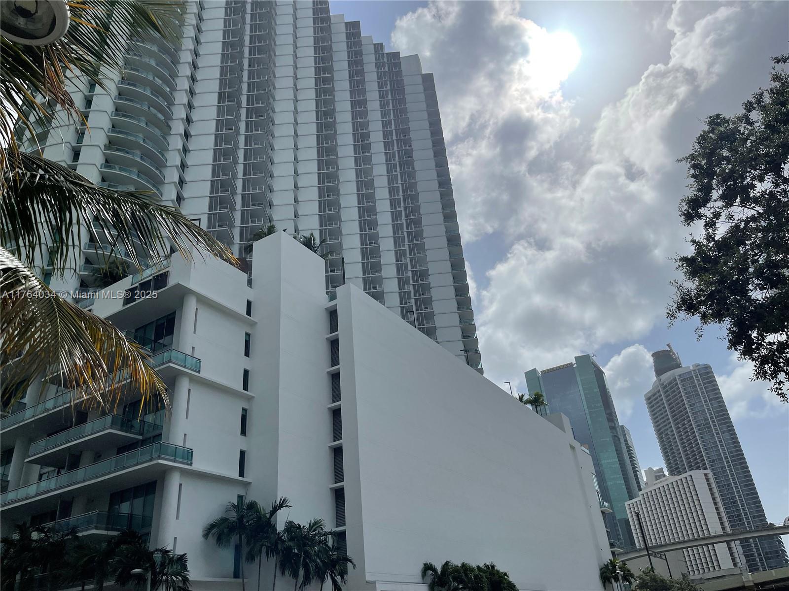 350 S Miami Ave #2712, Miami FL 33130