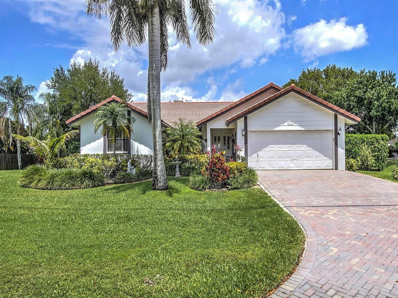 11701 27th St Plantation FL 33323 | F10496985