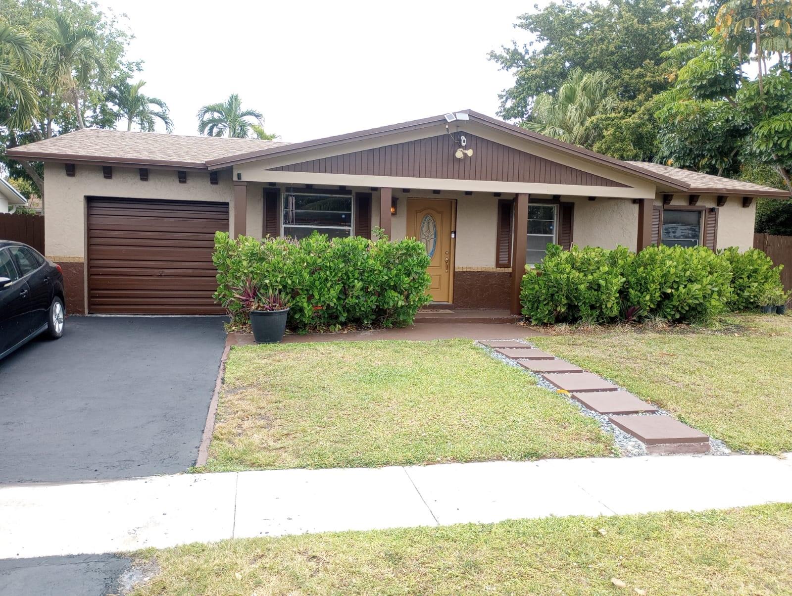 Homes for sale in North Lauderdale, FL | 8241 Sw 4th Ct, North Lauderdale, FL 33068 | MLS# F10498130