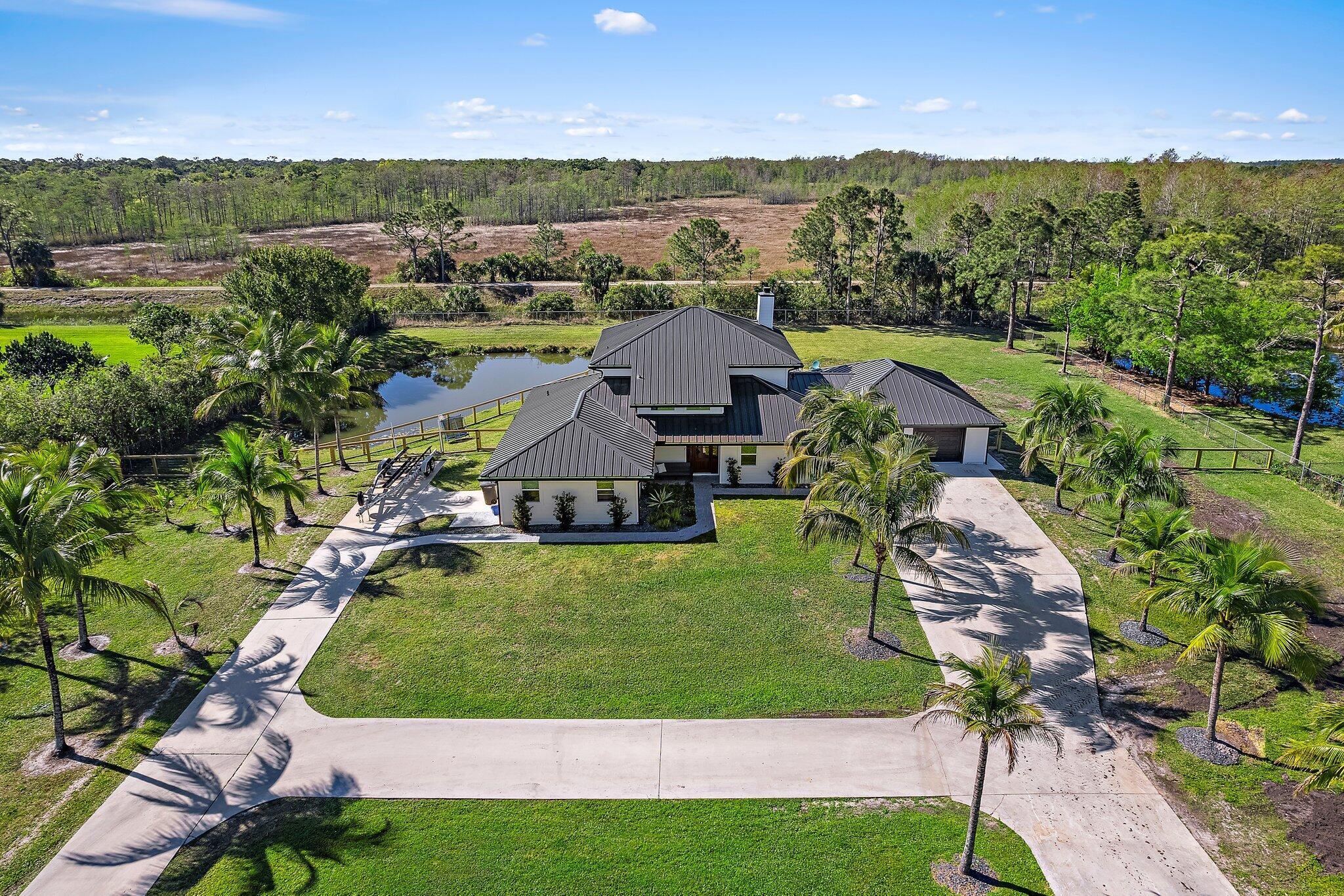 8718 150th Court N Palm Beach Gardens FL 33418 | R11081232