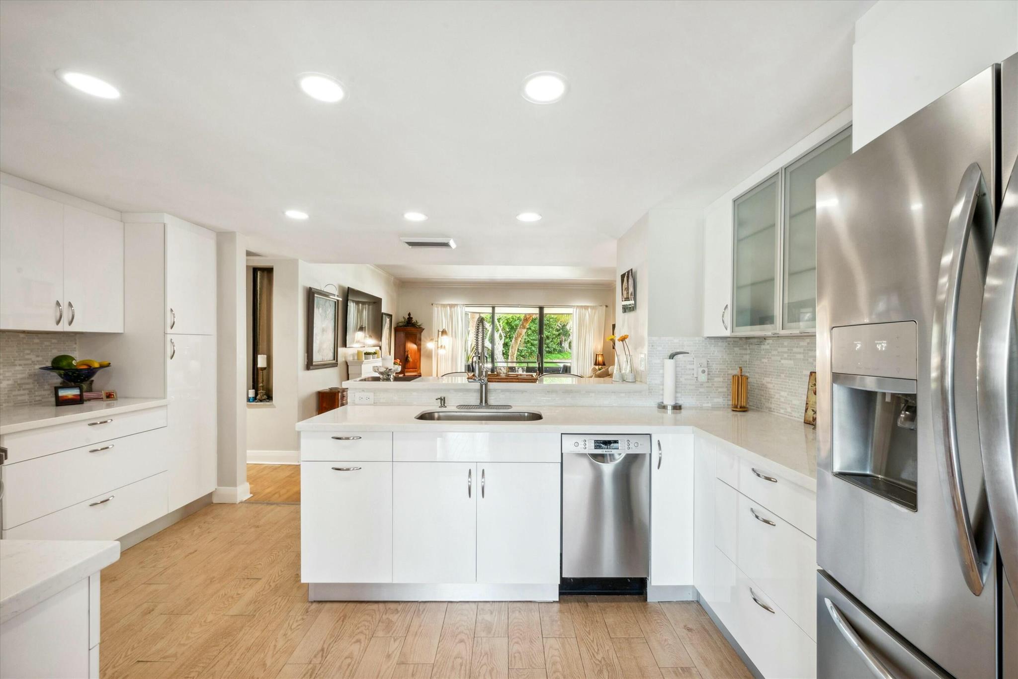 1124 Marine Way W D2l