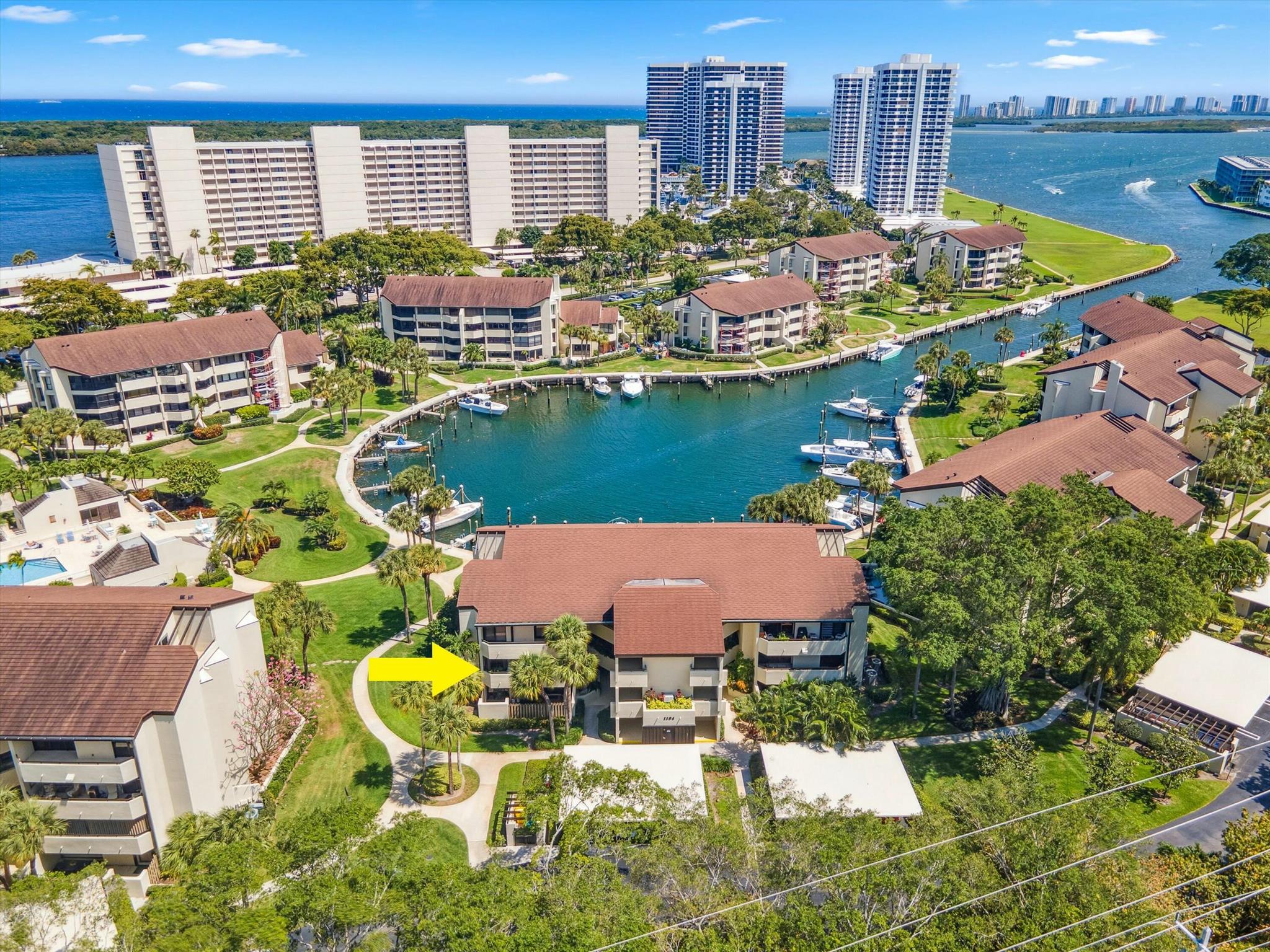 1124 Marine Way W D2l