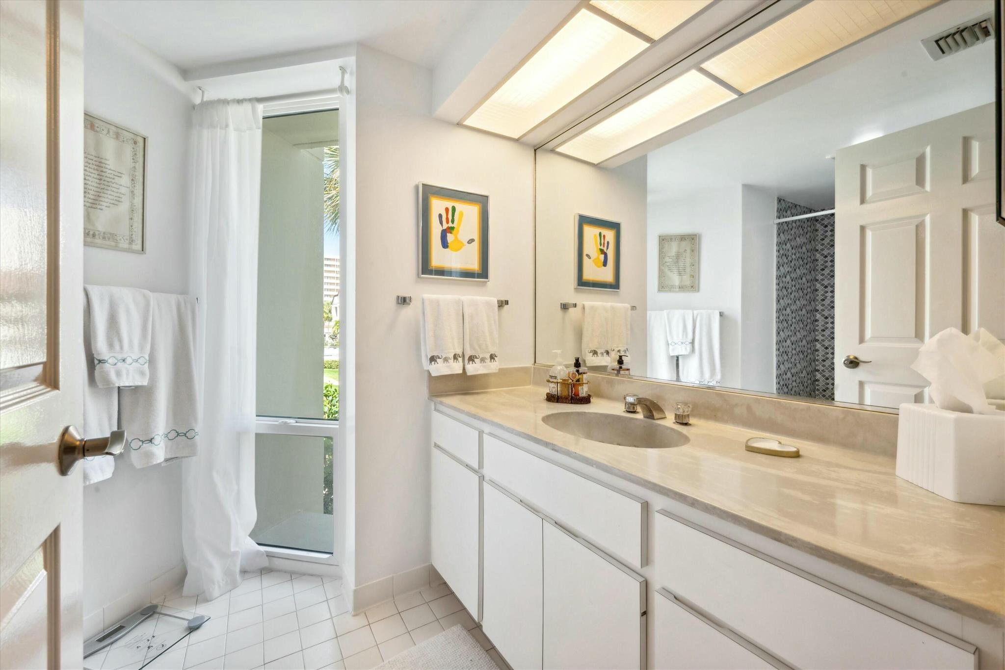 1124 Marine Way W D2l