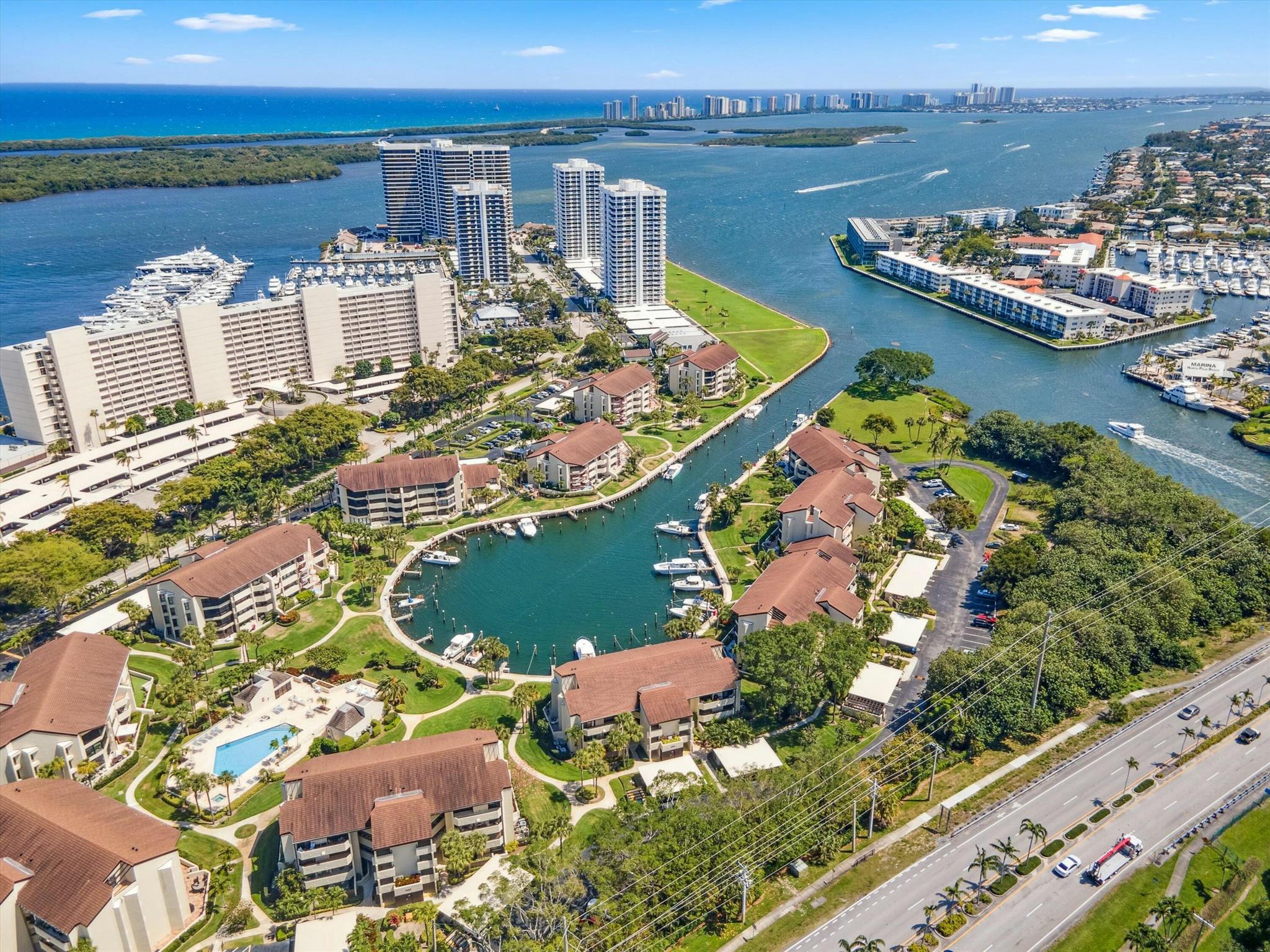 1124 Marine Way W D2l