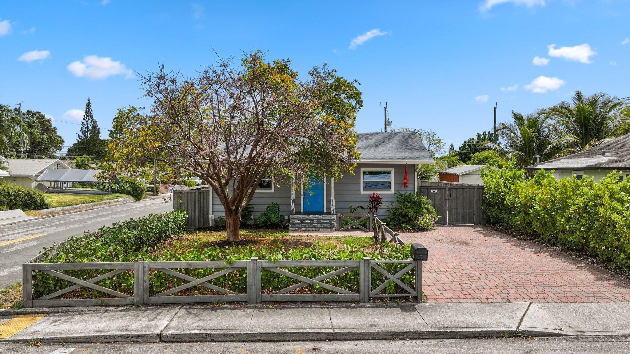 402 S B Street Lake Worth Beach FL 33460 | R11081495