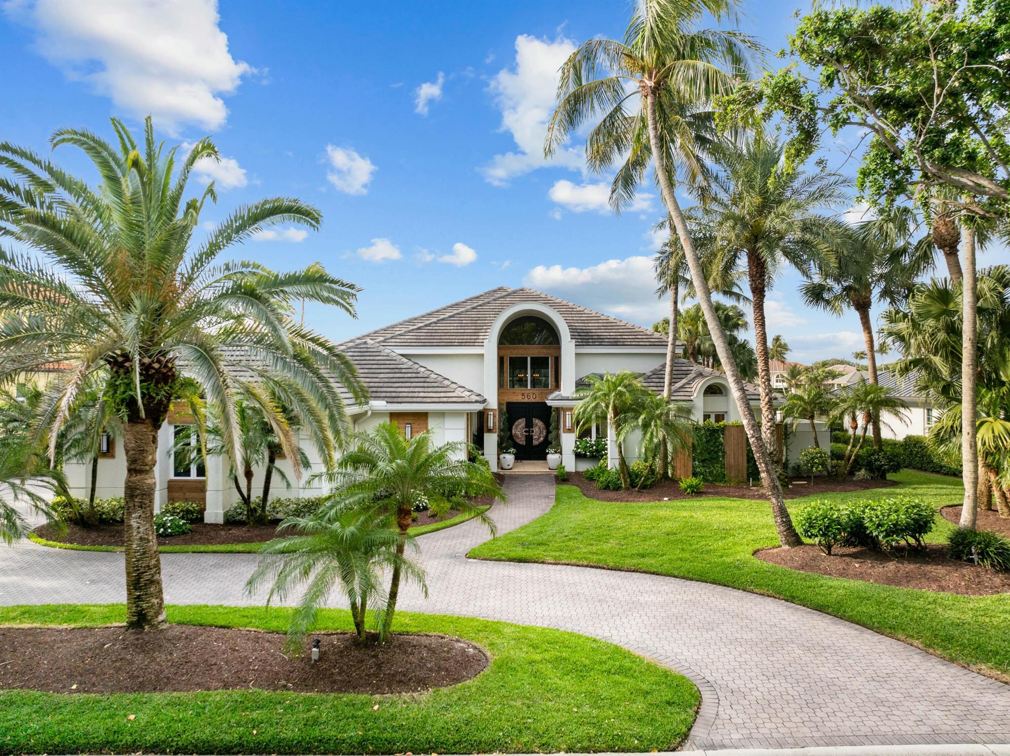 Homes for sale in Palm City, FL | 560 Sw Bay Pointe Circle, Palm City, FL 34990 | MLS# R11081742