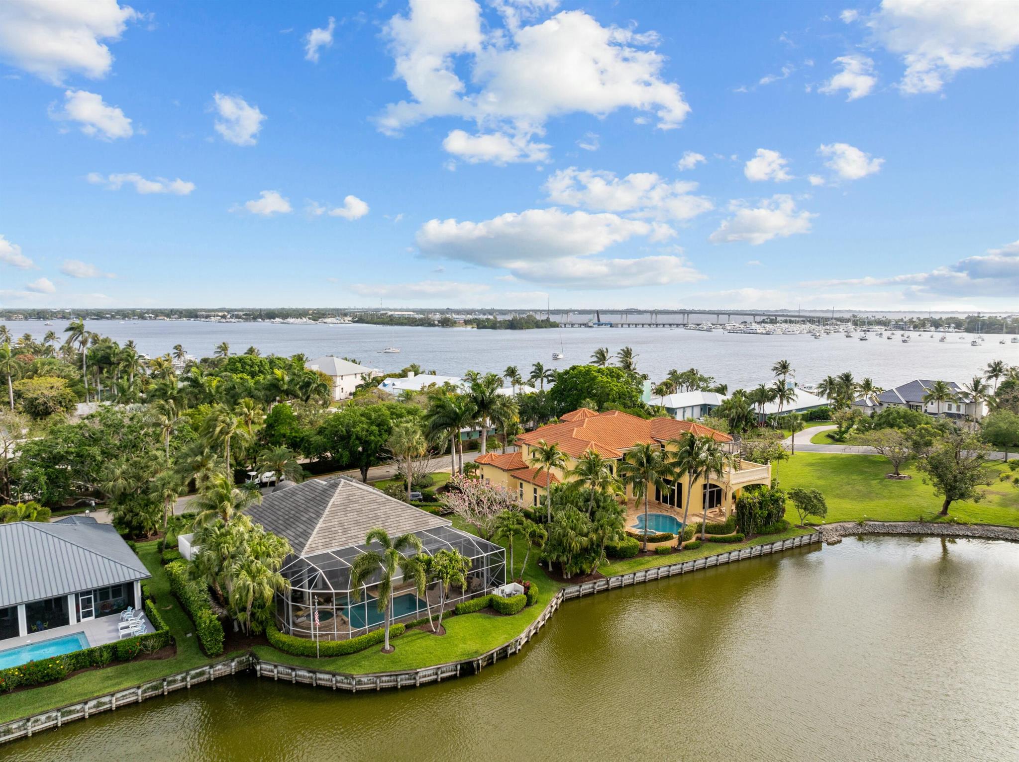 Homes for sale in Palm City, FL | 560 Sw Bay Pointe Circle, Palm City, FL 34990 | MLS# R11081742