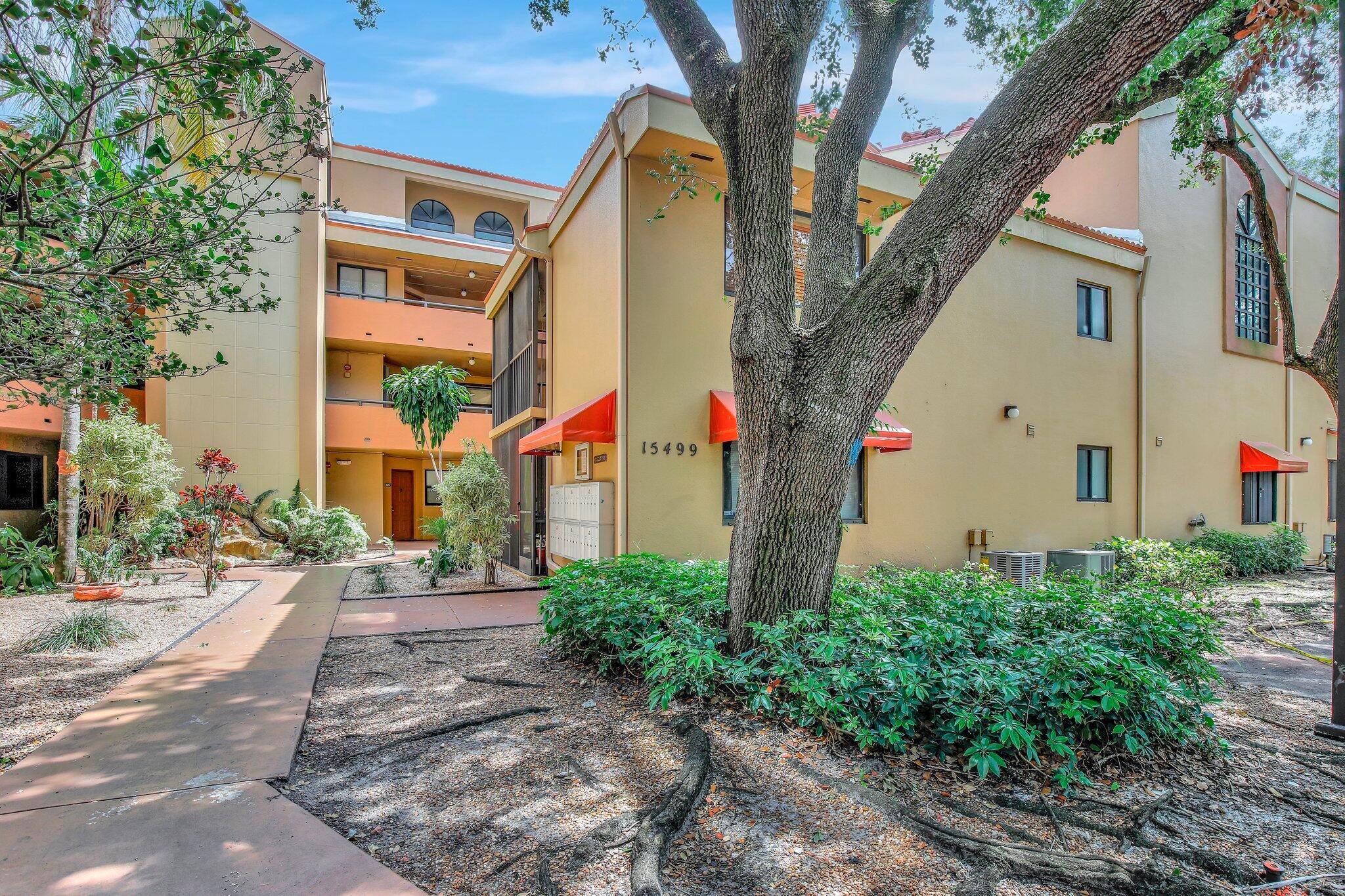 Homes for sale in Miami Lakes, FL | 15499 Miami Lakeway N #306-5, Miami Lakes, FL 33014 | MLS# R11081756