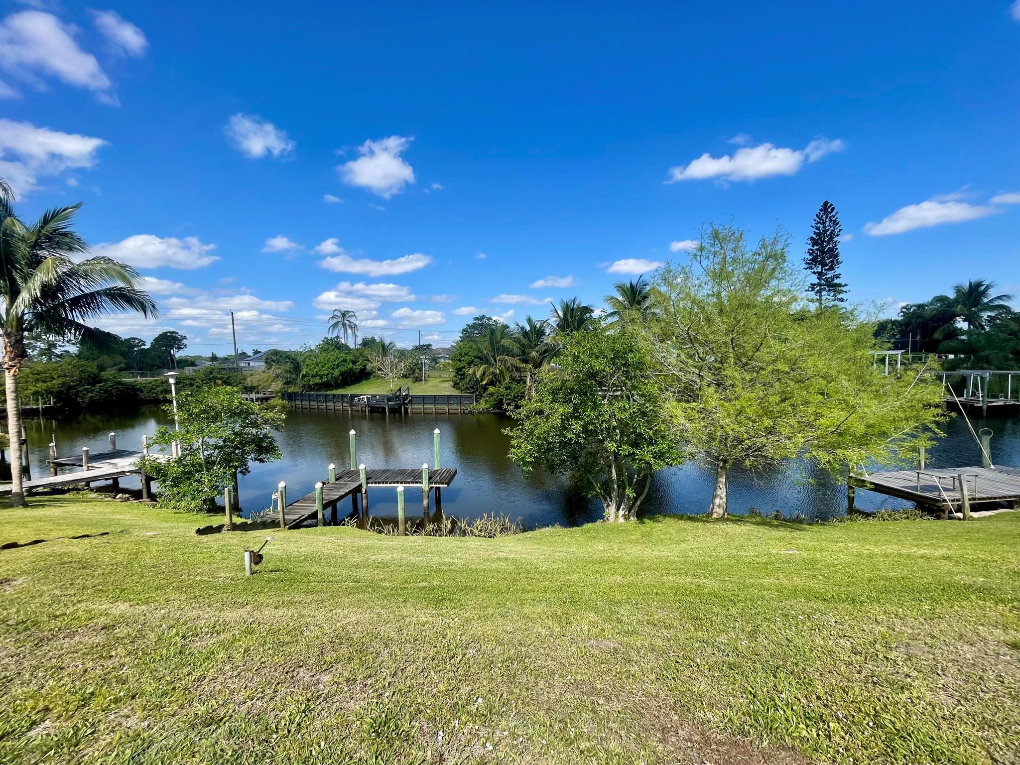 Homes for sale in Port St Lucie, FL | 880 Se Degan Dr, Port St Lucie, FL 34983 | MLS# R11081819