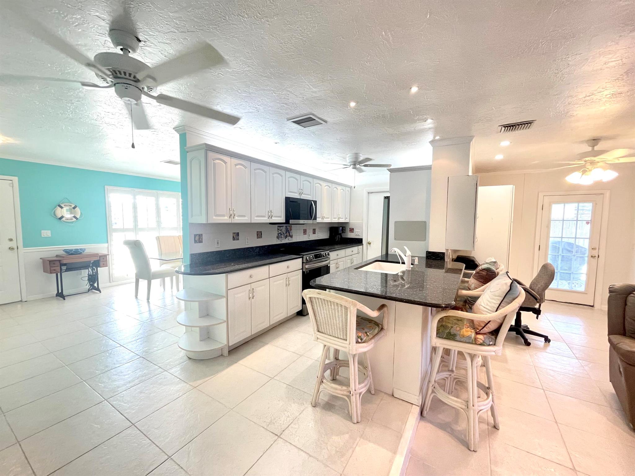 Homes for sale in Port St Lucie, FL | 880 Se Degan Dr, Port St Lucie, FL 34983 | MLS# R11081819