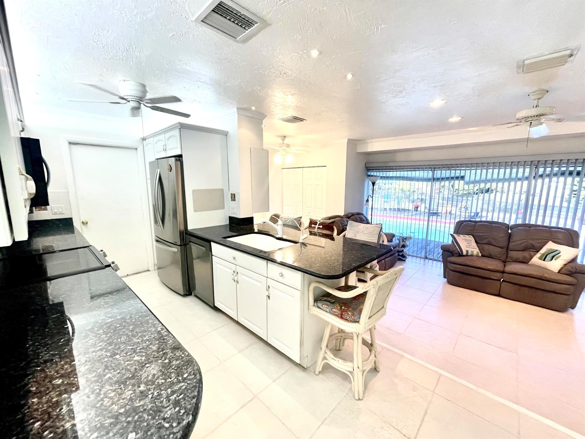 Homes for sale in Port St Lucie, FL | 880 Se Degan Dr, Port St Lucie, FL 34983 | MLS# R11081819