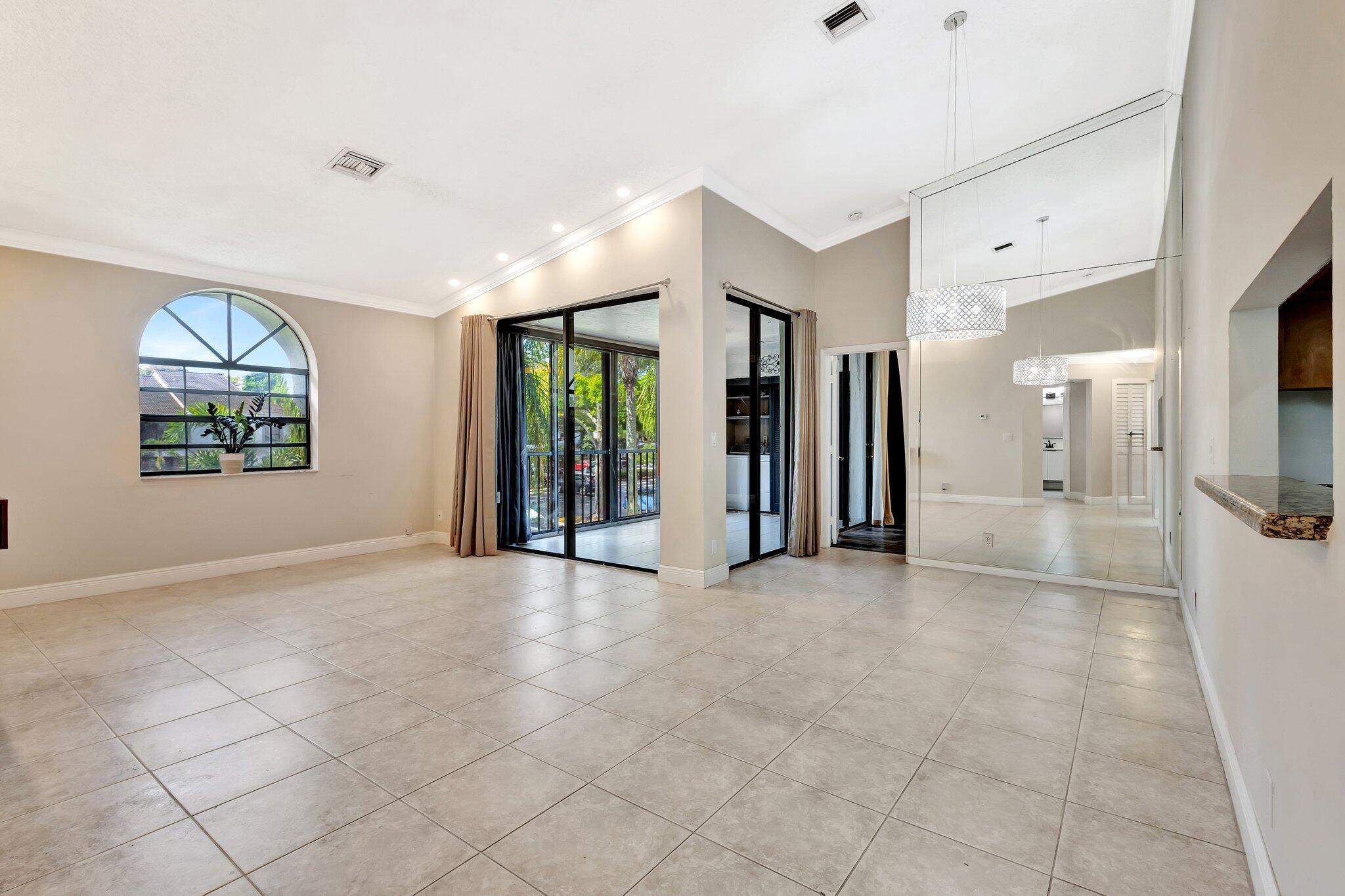 Homes for sale in Boynton Beach, FL | 5439 Verona Dr #P, Boynton Beach, FL 33437 | MLS# R11081887