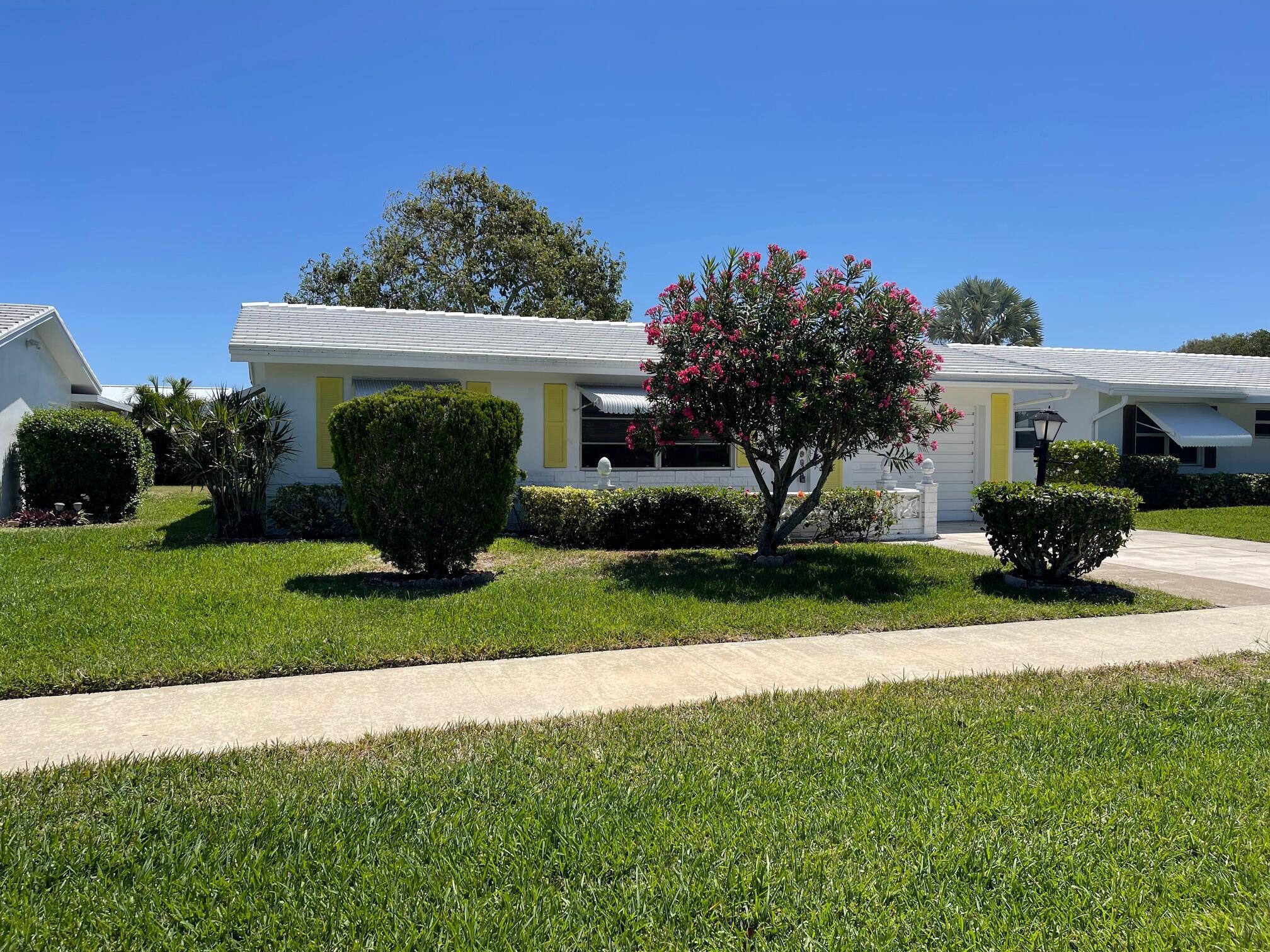 2020 Sw Golf Lane Boynton Beach FL 33426 | R11081907