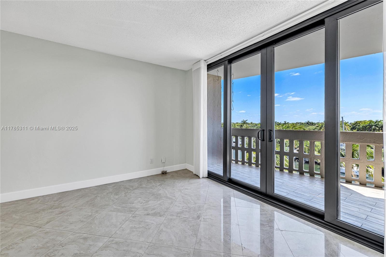 Homes for sale in Coral Gables, FL | 90 Edgewater Dr #624, Coral Gables, FL 33133 | MLS# A11785311