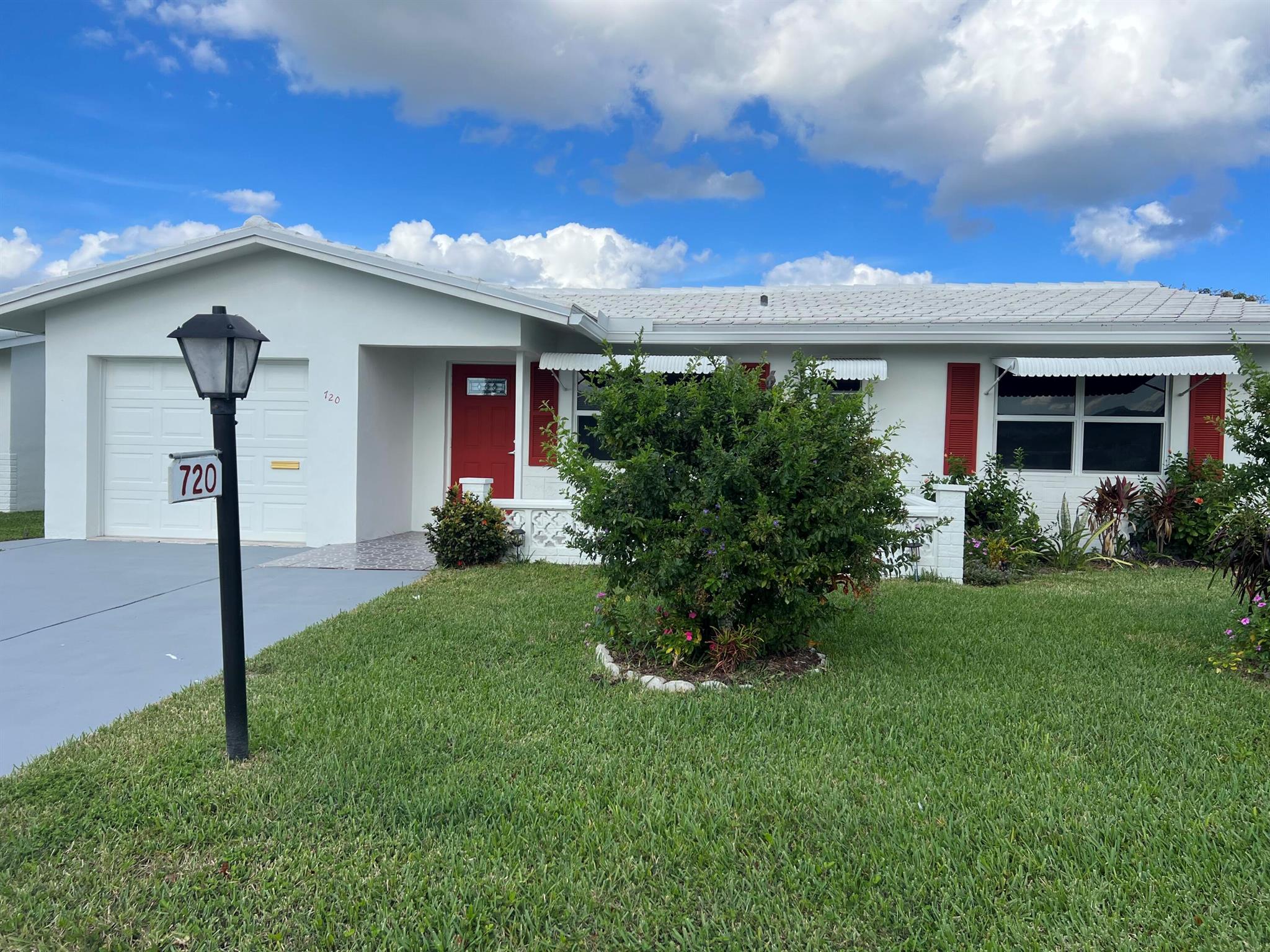 720 Sw 18th Street Boynton Beach FL 33426 | R11082075