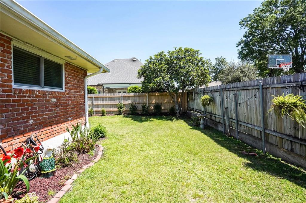 Homes for sale in River Ridge, LA | 9621 Charlotte Dr, River Ridge, LA 70123 | MLS# 2497162